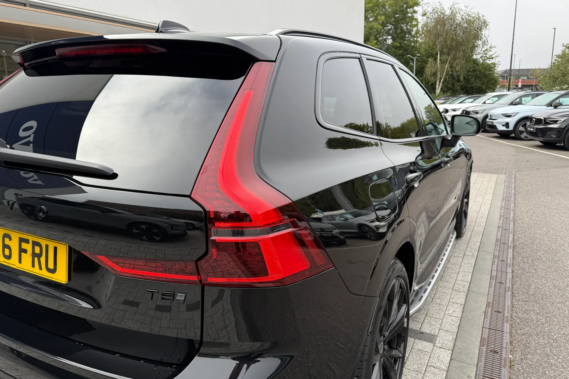 Volvo XC60 thumbnail image number 18