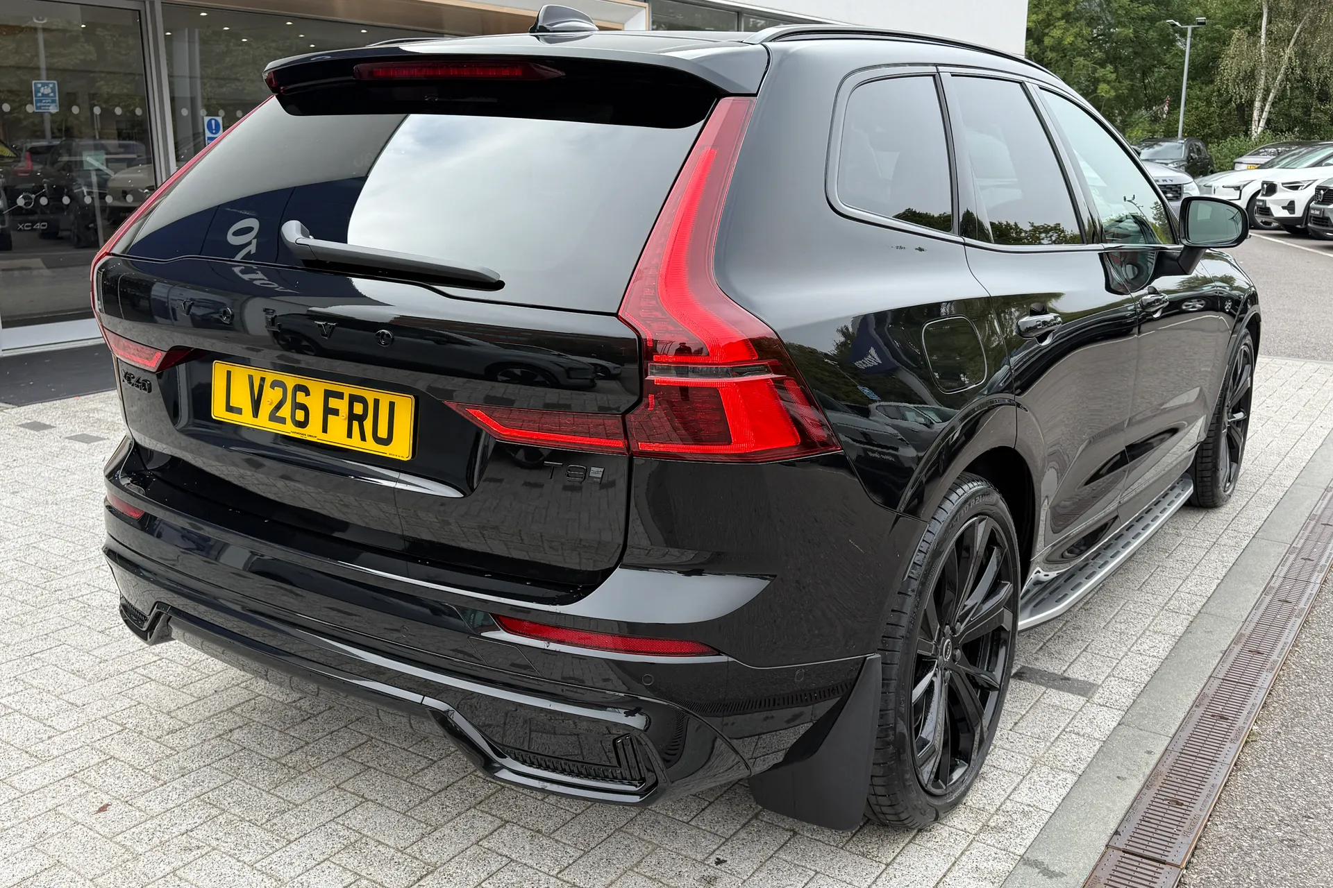 Volvo XC60 thumbnail image number 9