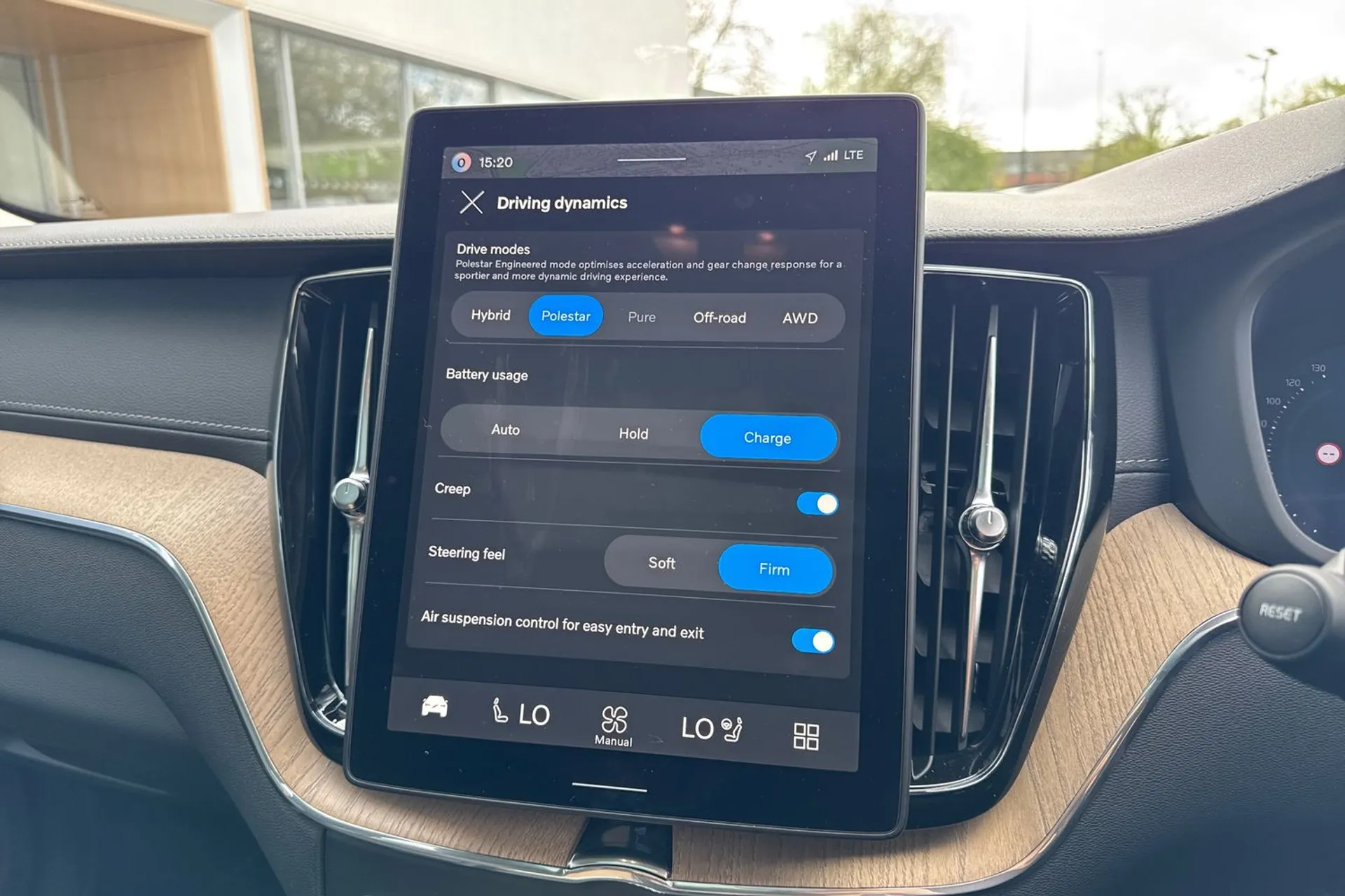 Volvo XC60 thumbnail image number 43