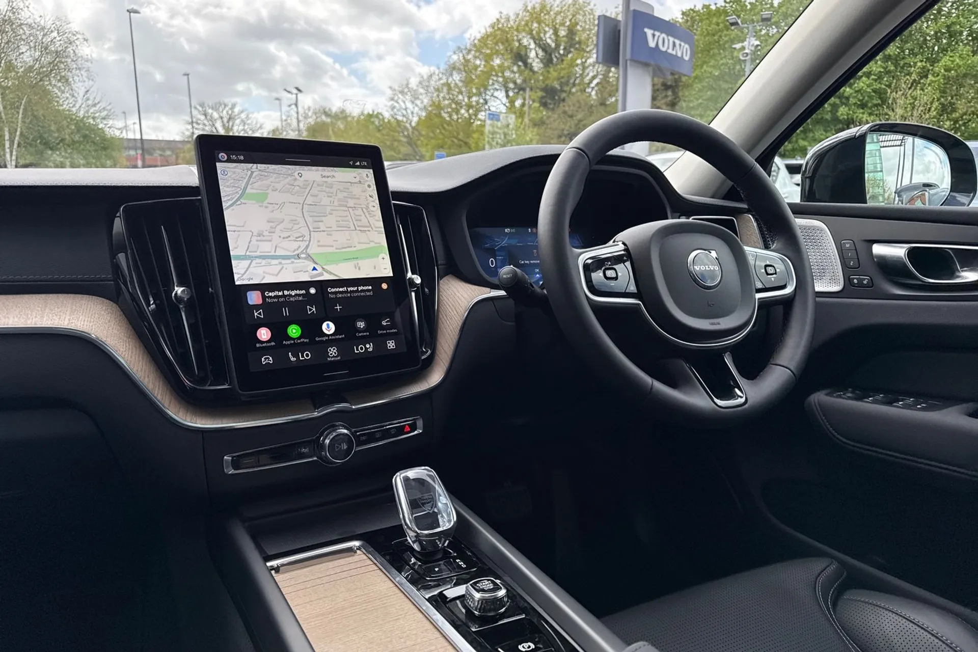 Volvo XC60 thumbnail image number 37