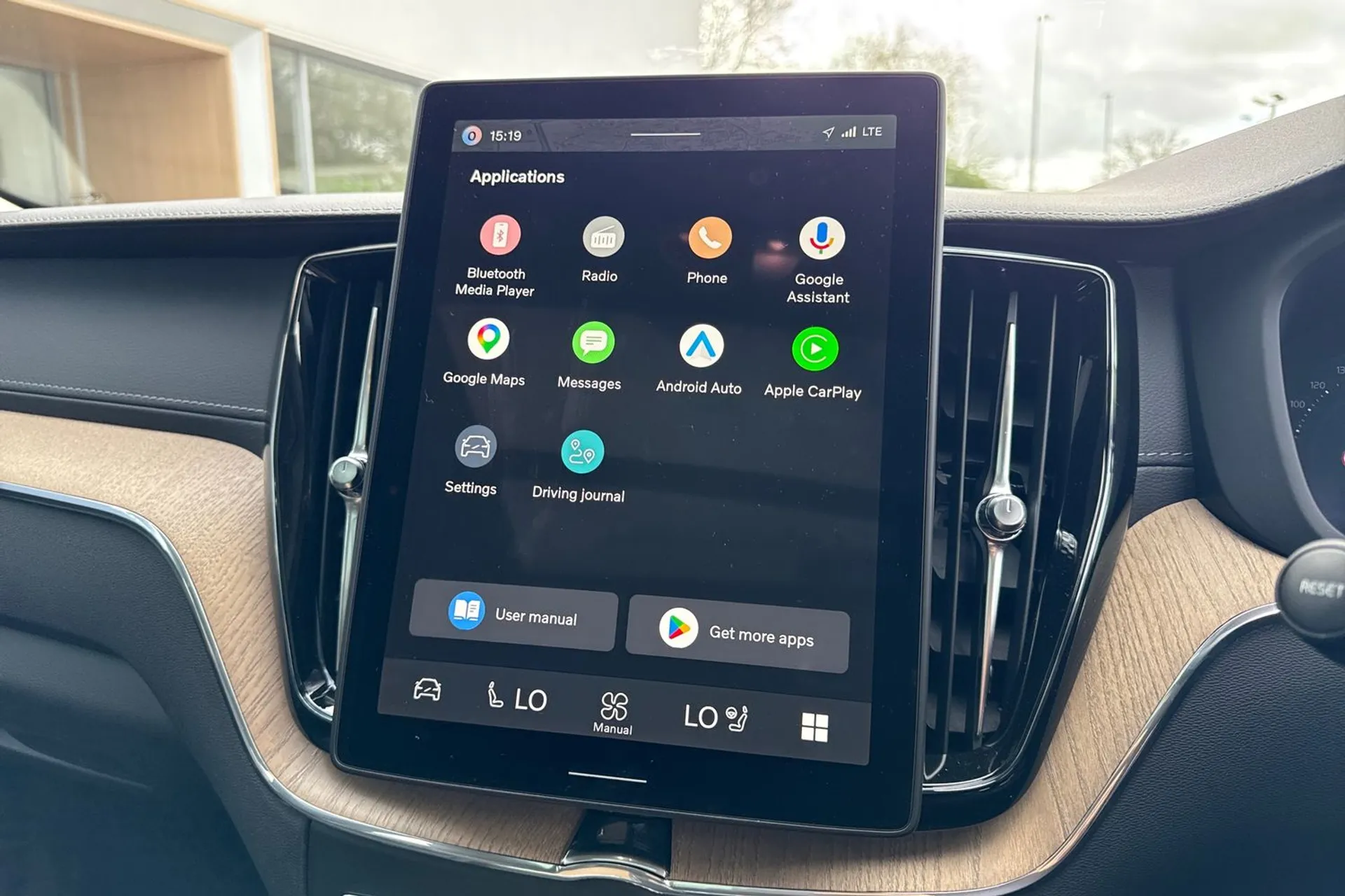 Volvo XC60 thumbnail image number 42