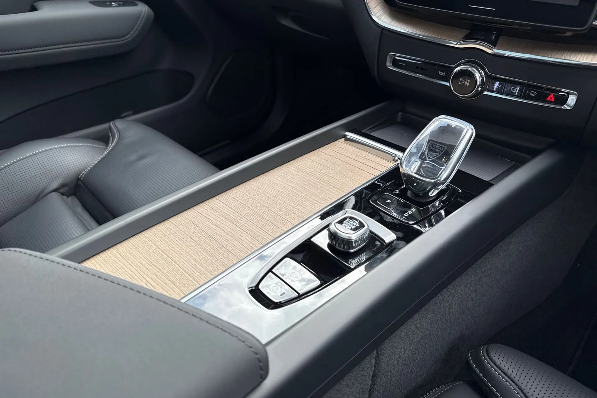 Volvo XC60 thumbnail image number 45