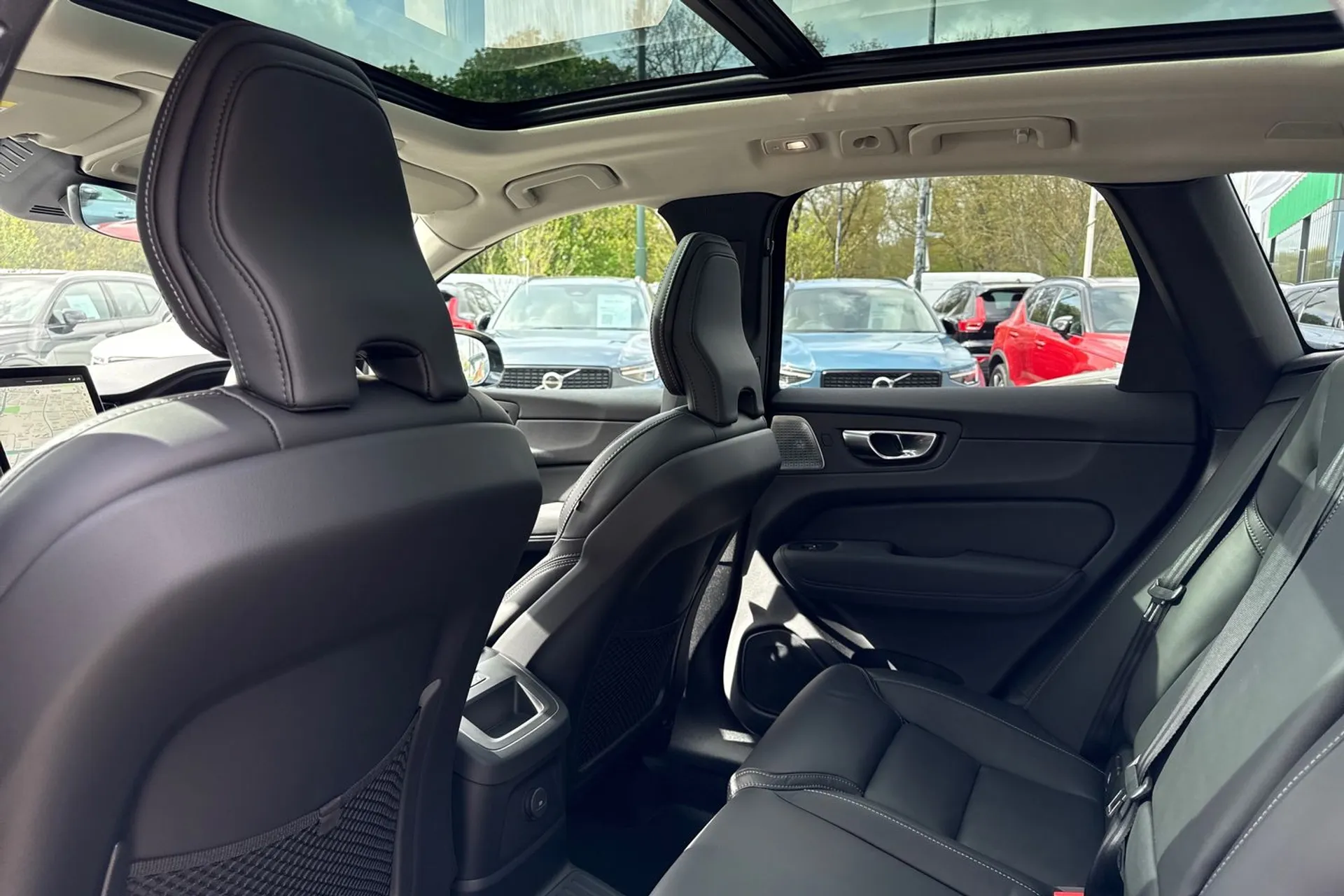 Volvo XC60 thumbnail image number 33