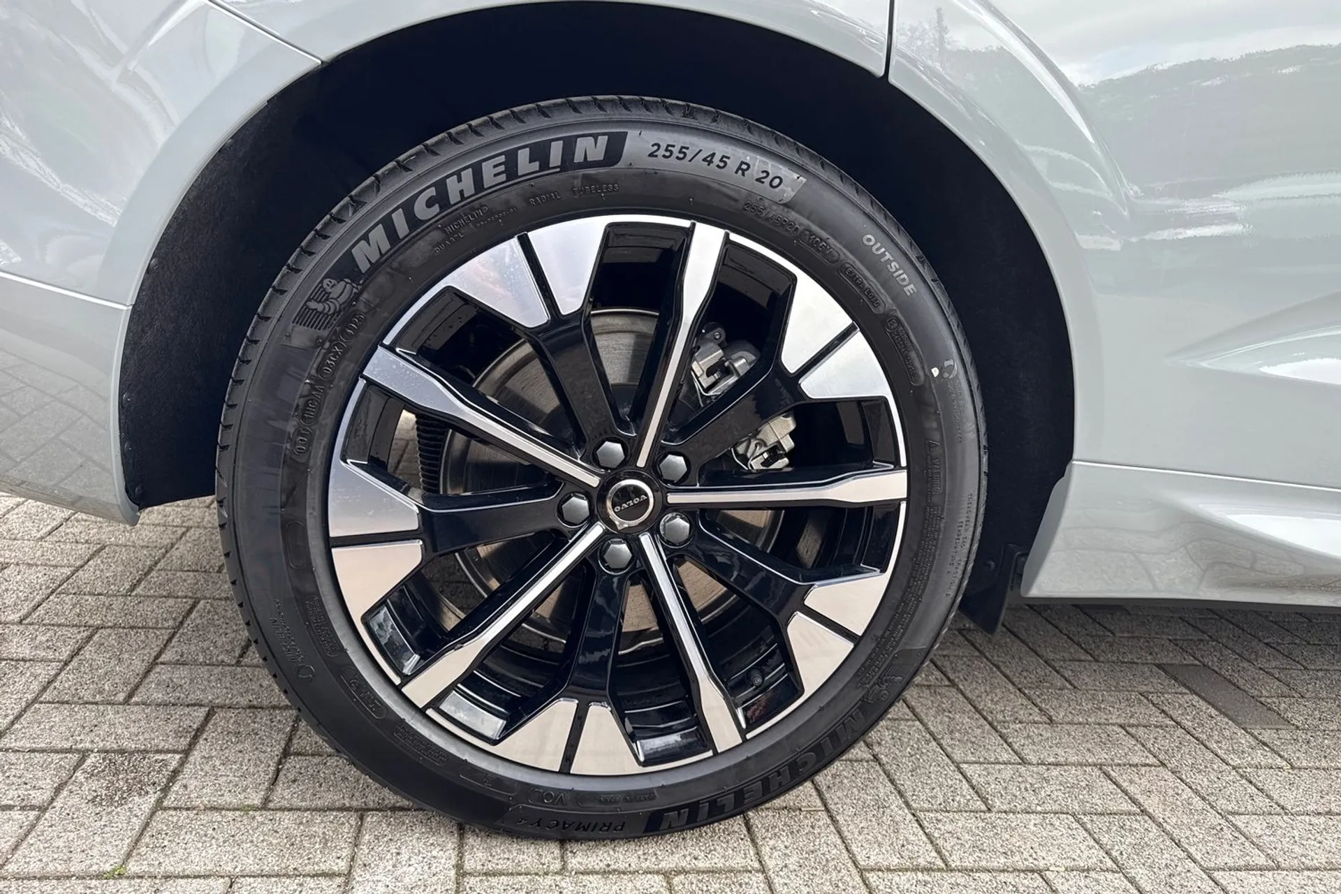 Volvo XC60 thumbnail image number 14