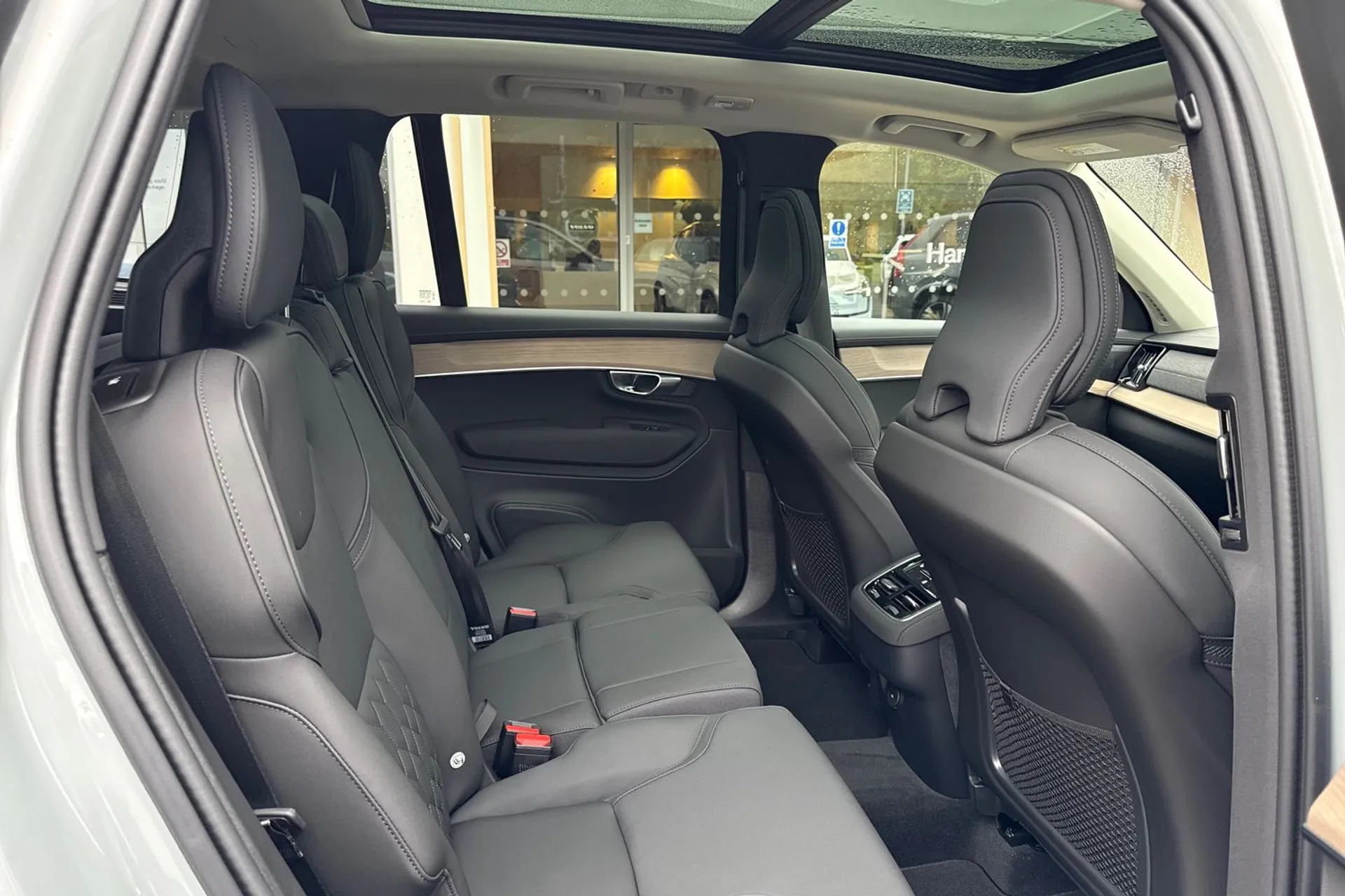 Volvo XC90 thumbnail image number 26