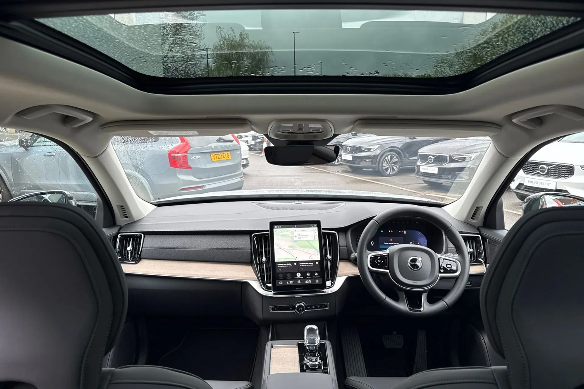 Volvo XC90 thumbnail image number 3