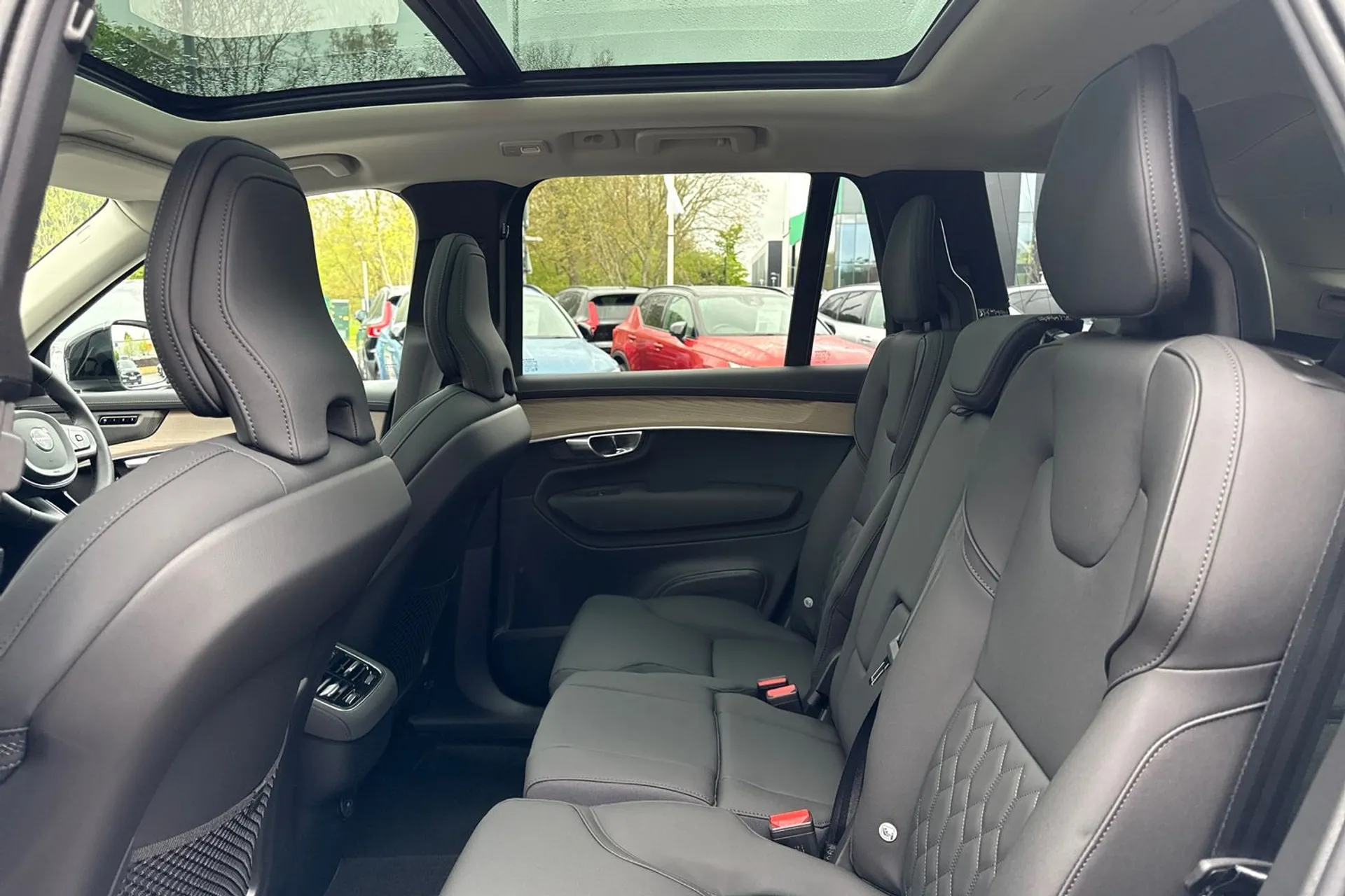 Volvo XC90 thumbnail image number 33