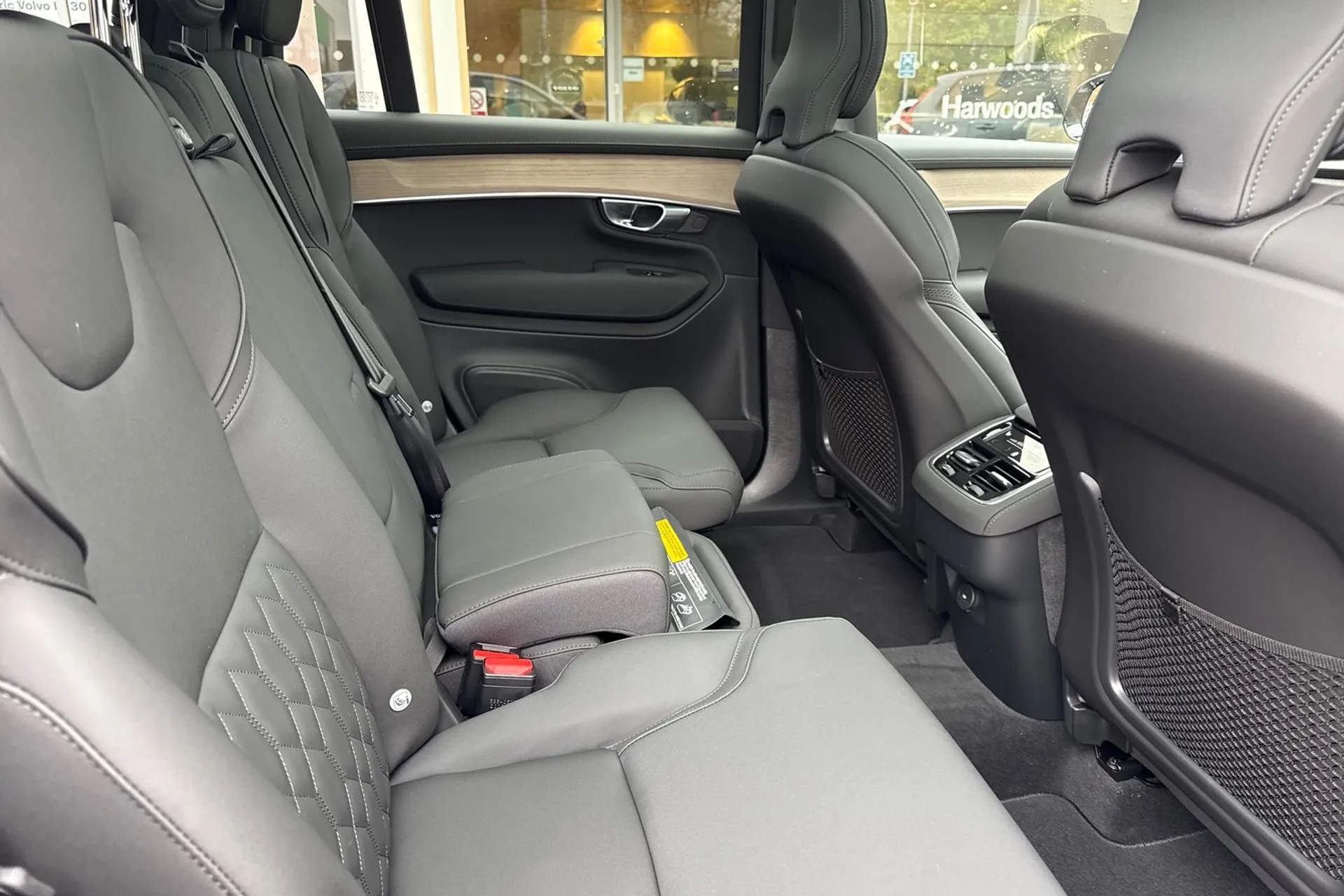 Volvo XC90 thumbnail image number 35