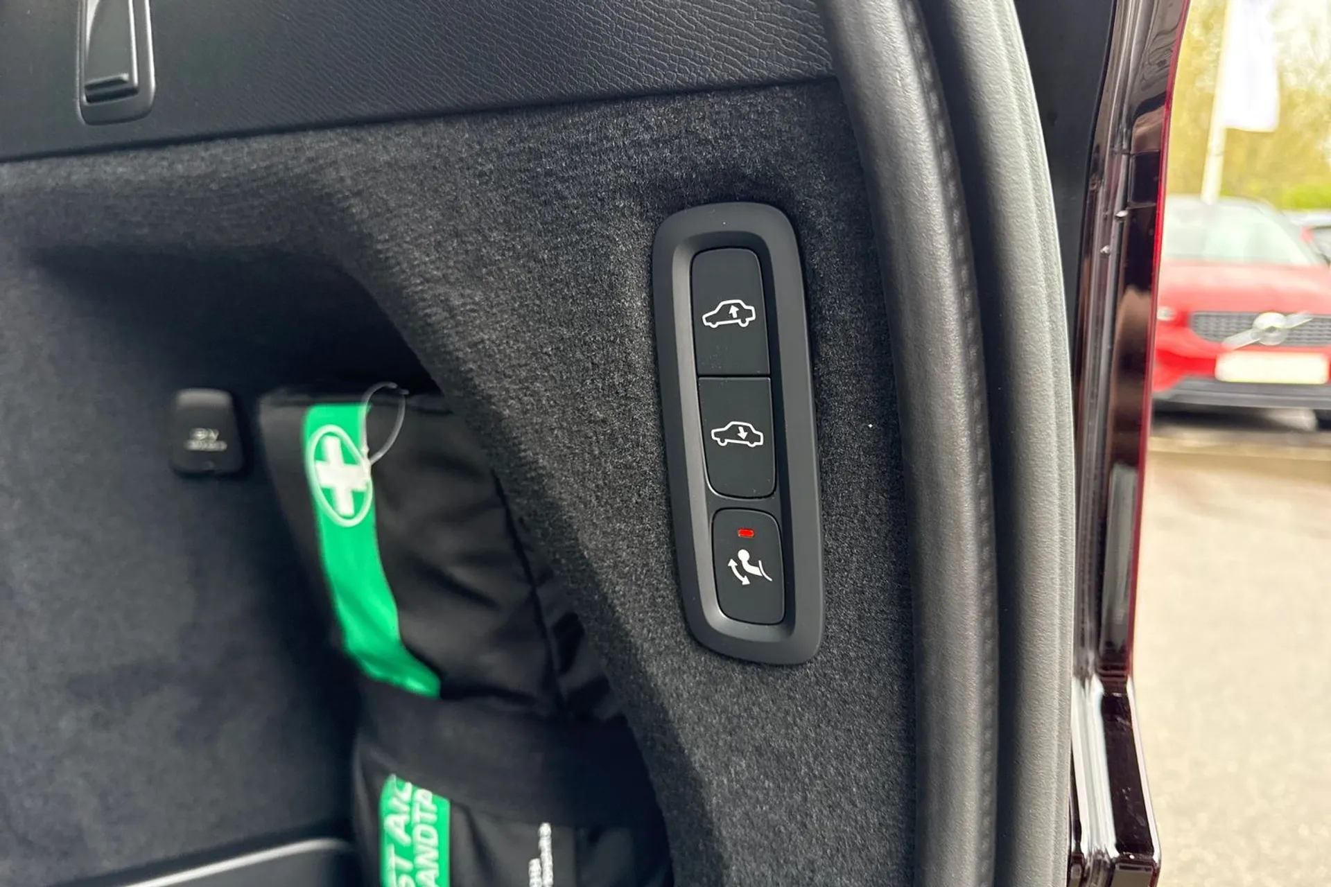 Volvo XC90 thumbnail image number 22