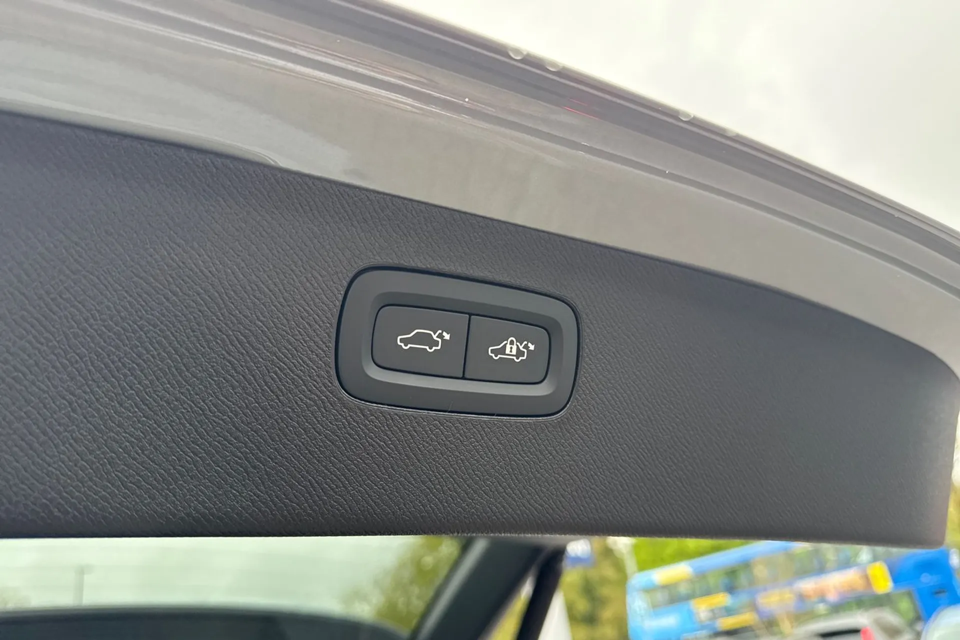 Volvo XC90 thumbnail image number 24