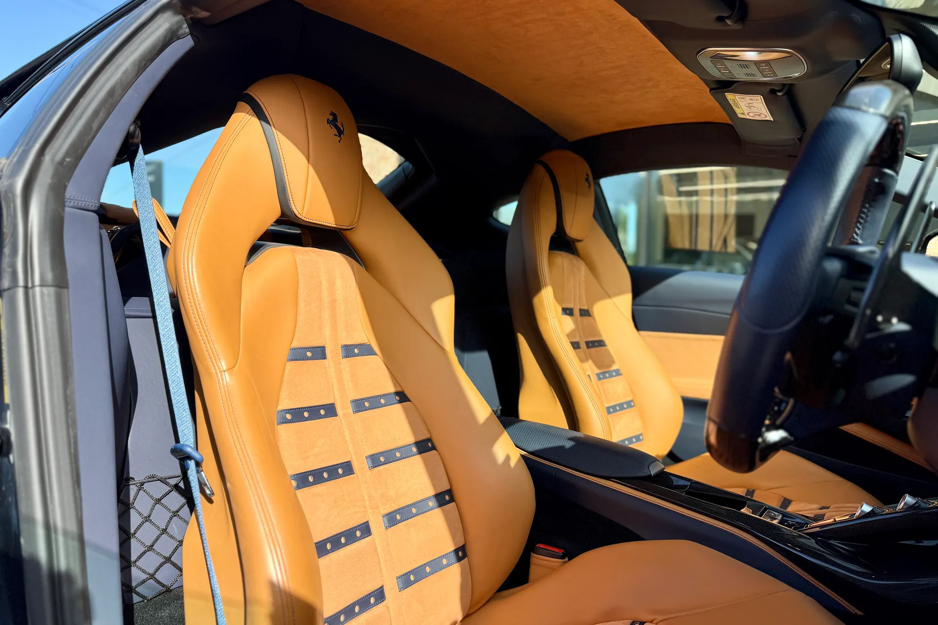 FERRARI 812 SUPERFAST thumbnail image number 26