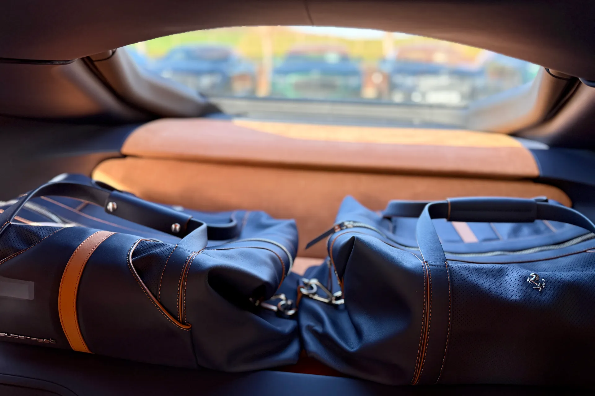 FERRARI 812 SUPERFAST thumbnail image number 37