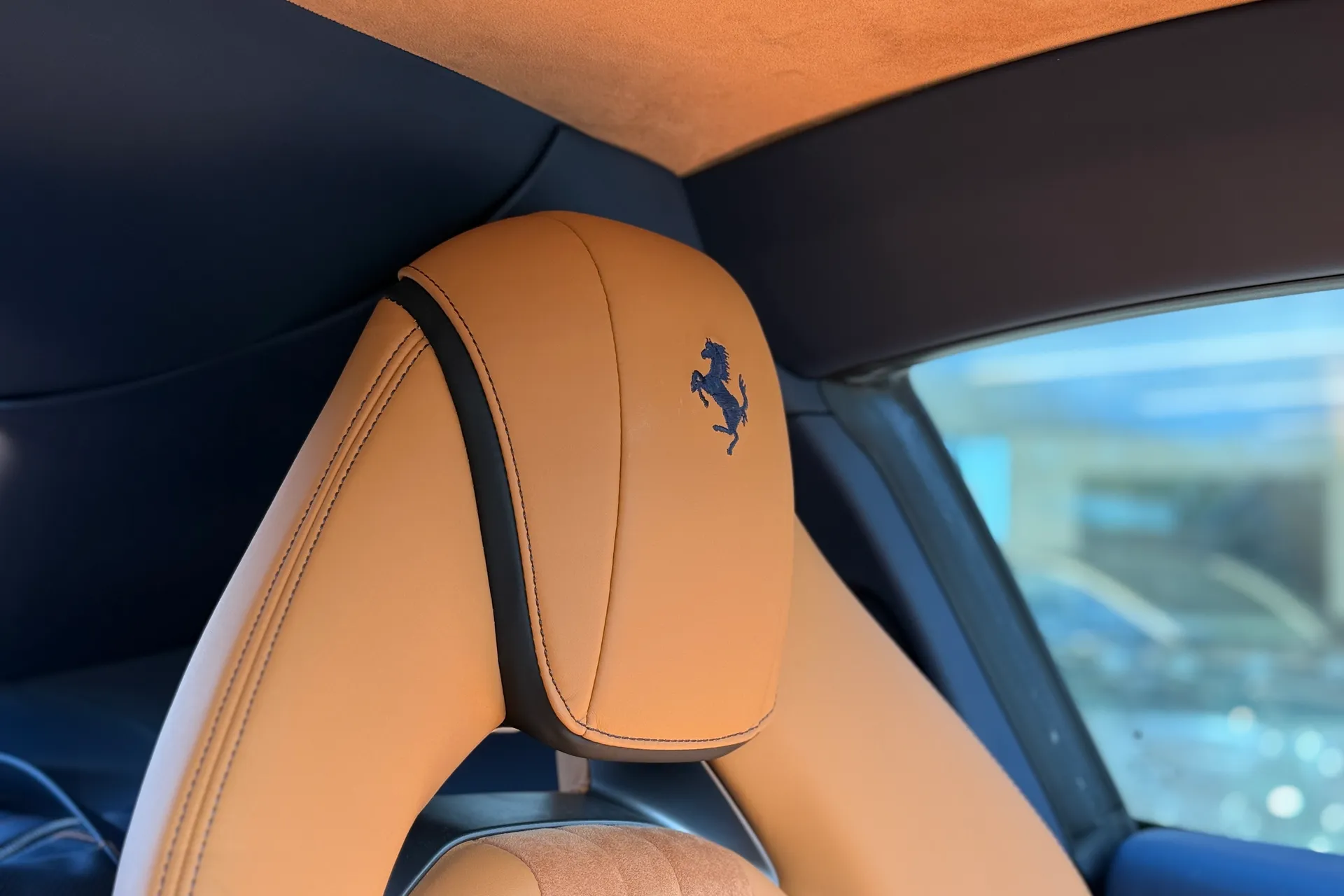 FERRARI 812 SUPERFAST thumbnail image number 51