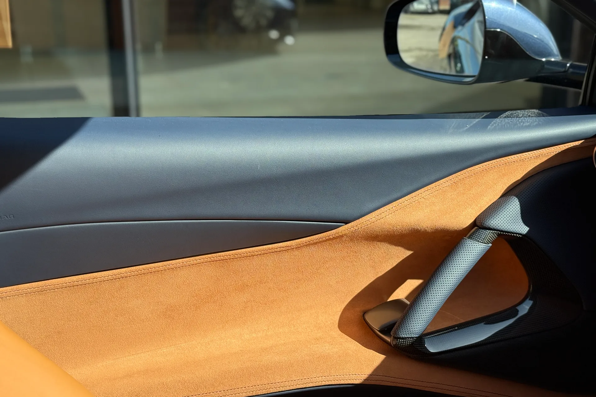 FERRARI 812 SUPERFAST thumbnail image number 52