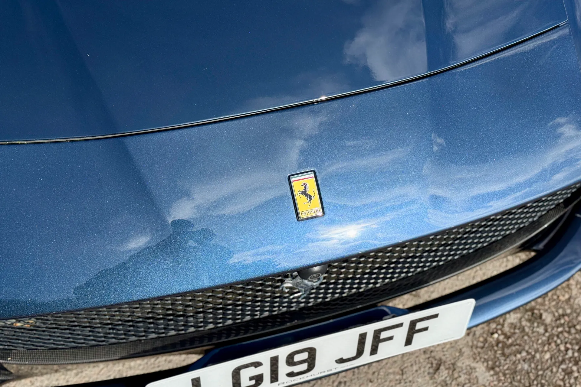 FERRARI 812 SUPERFAST thumbnail image number 12