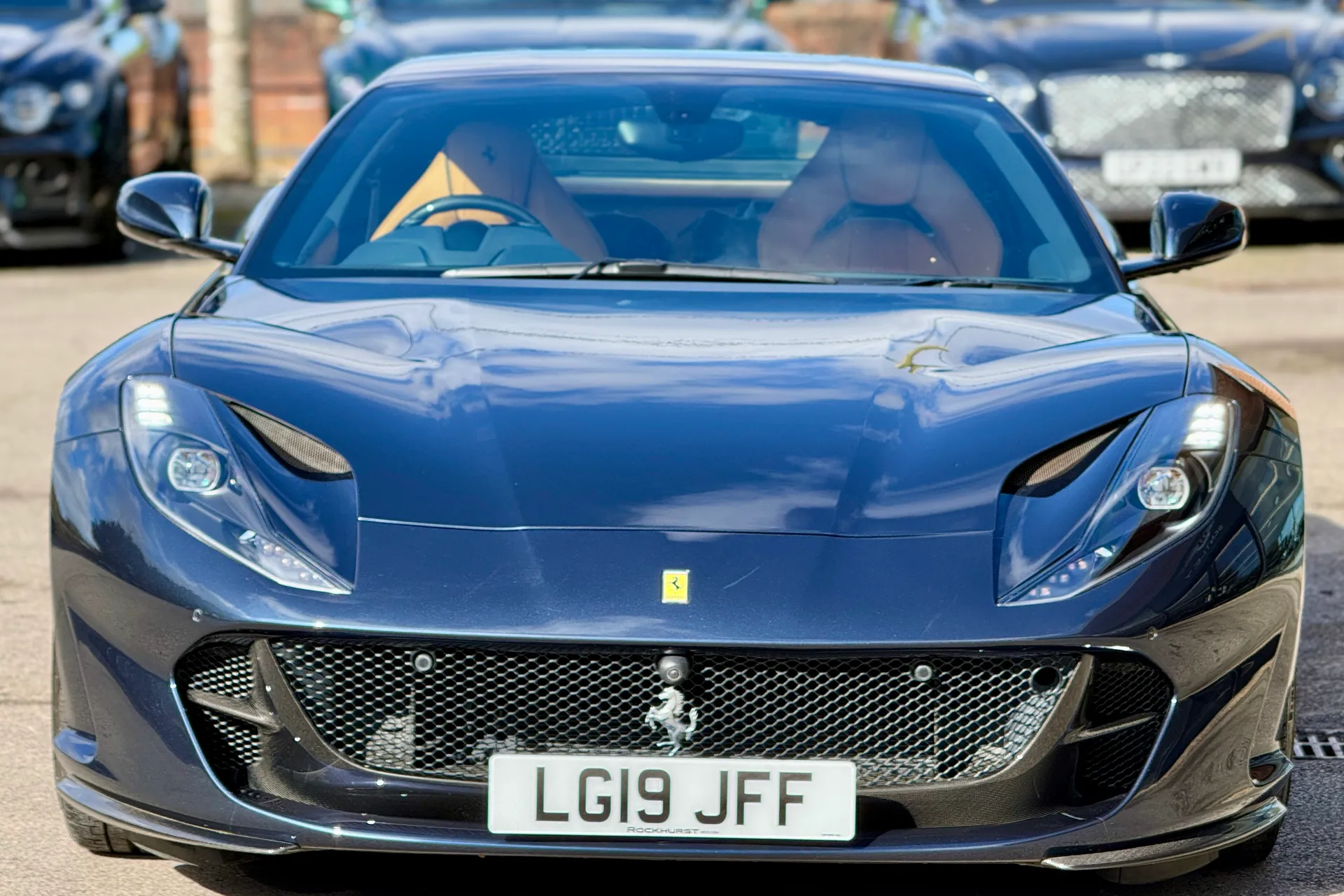 FERRARI 812 SUPERFAST thumbnail image number 64