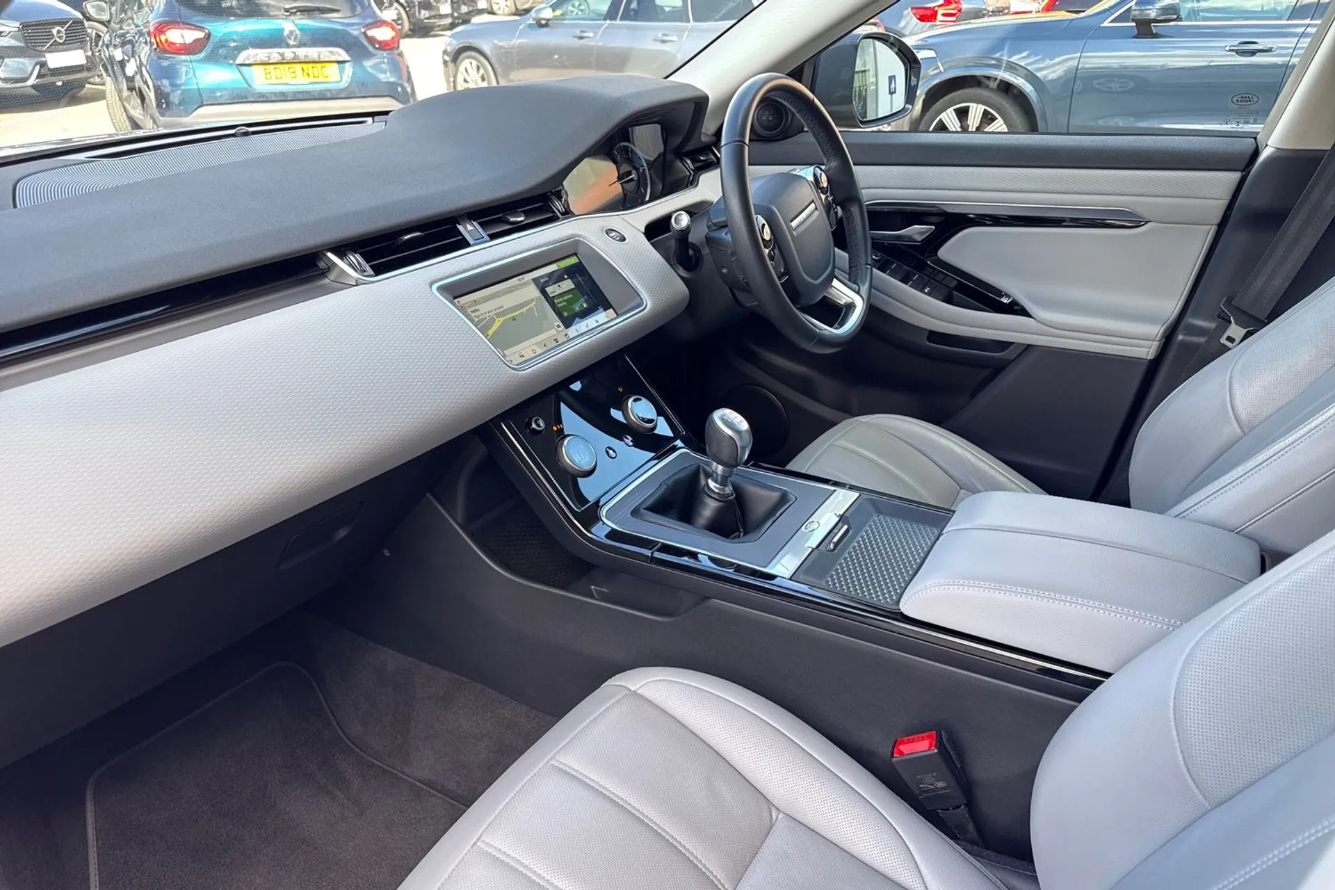 LAND ROVER RANGE ROVER EVOQUE thumbnail image number 27