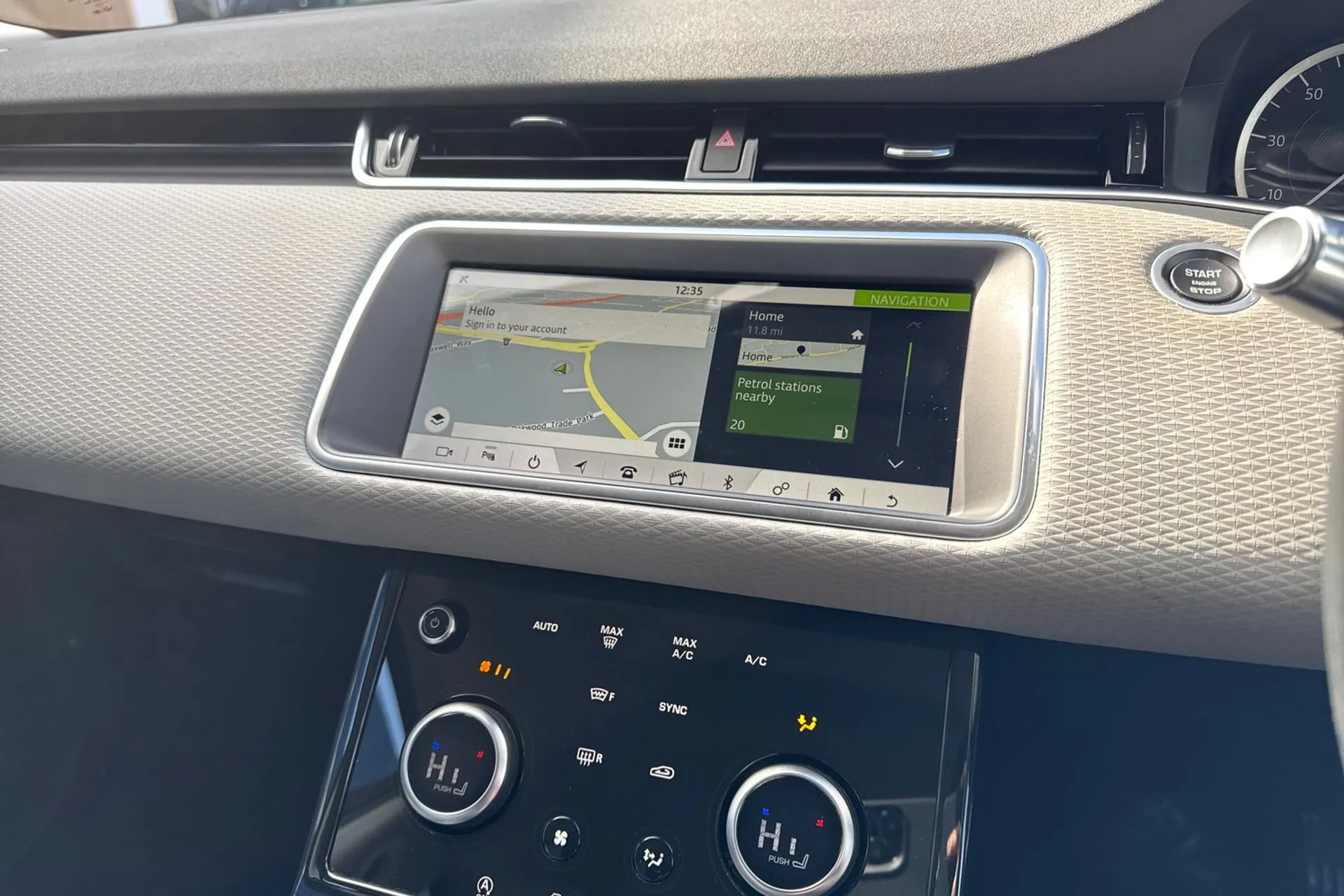 LAND ROVER RANGE ROVER EVOQUE thumbnail image number 38