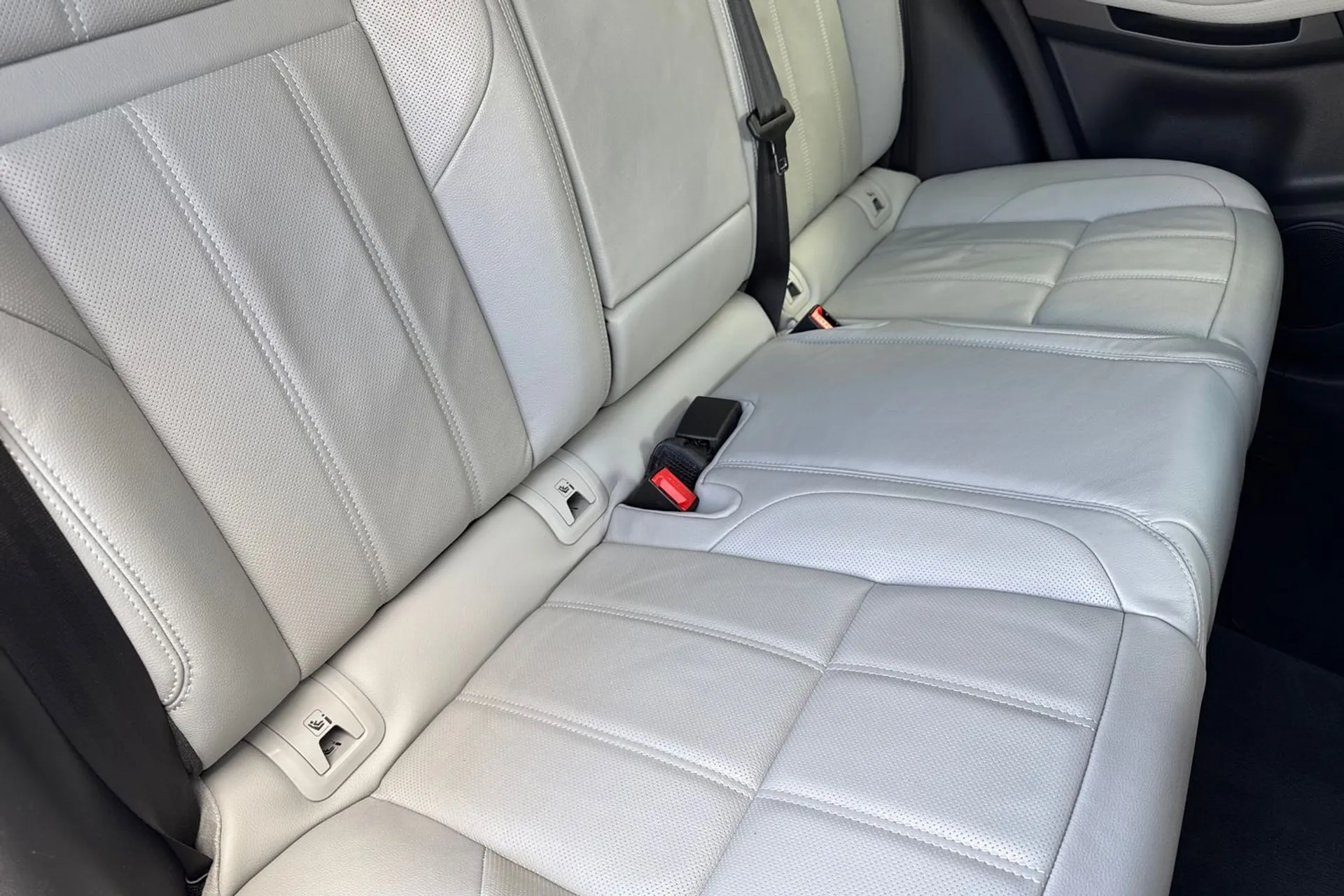 LAND ROVER RANGE ROVER EVOQUE thumbnail image number 25