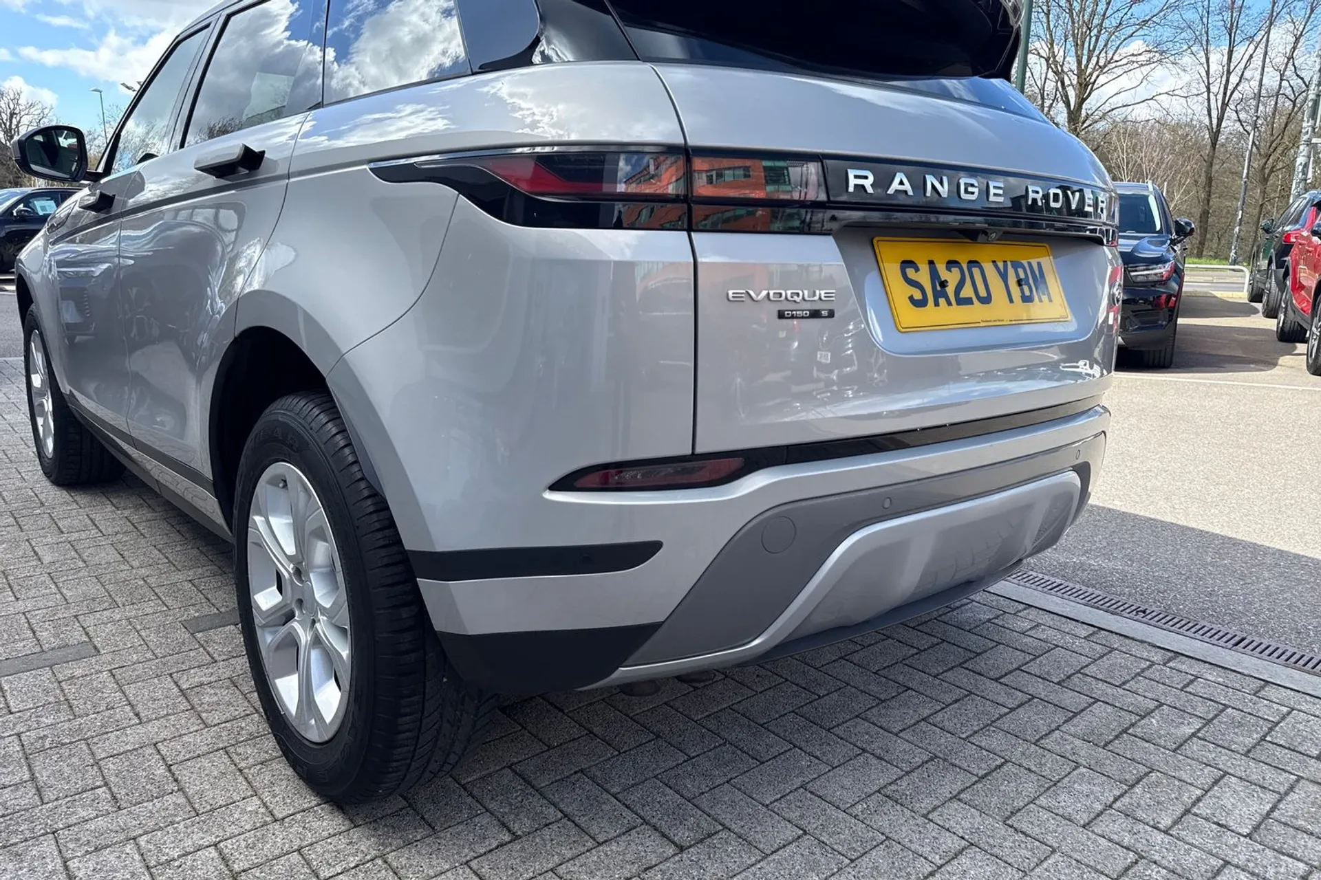 LAND ROVER RANGE ROVER EVOQUE thumbnail image number 18