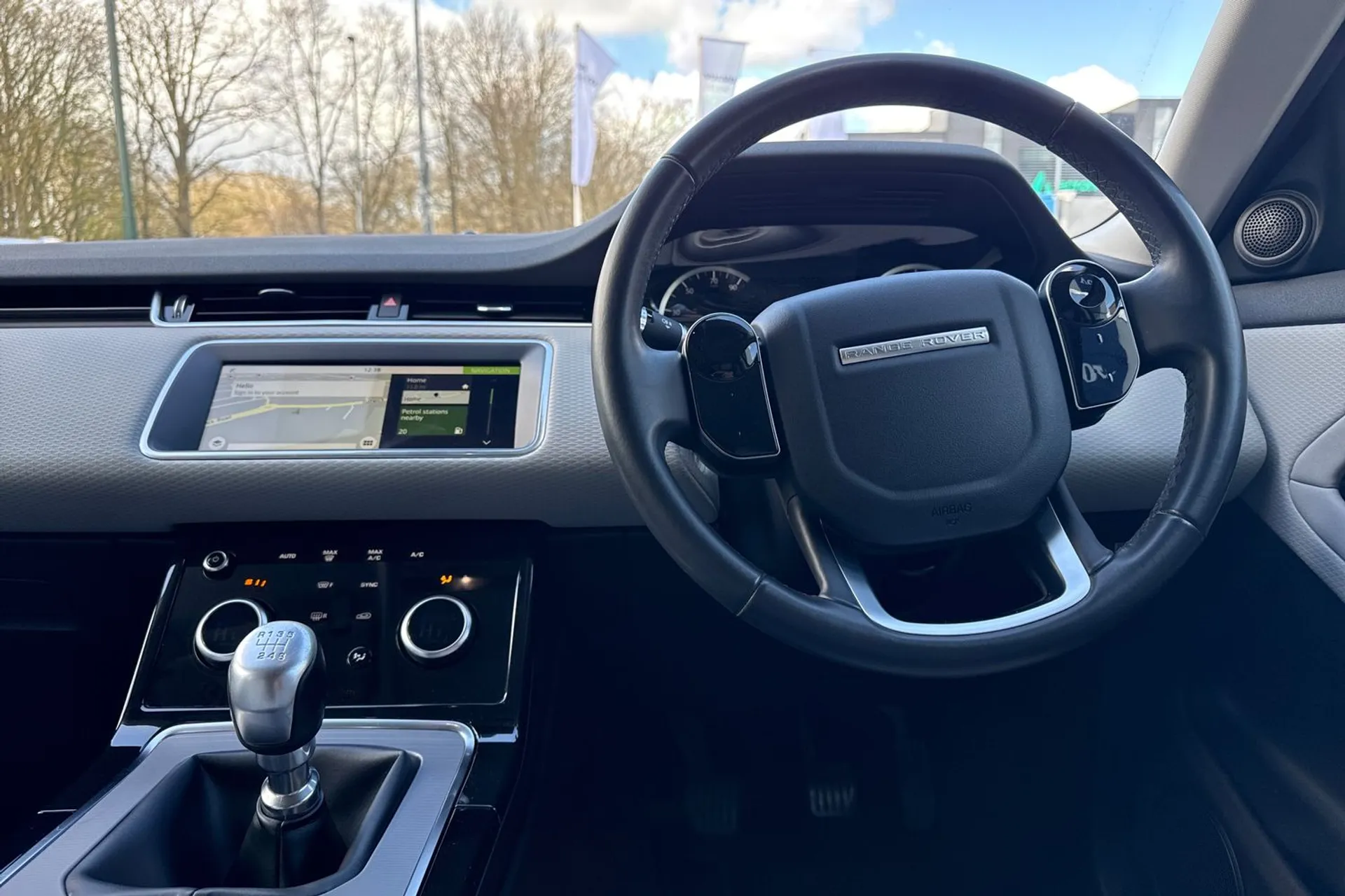 LAND ROVER RANGE ROVER EVOQUE thumbnail image number 34