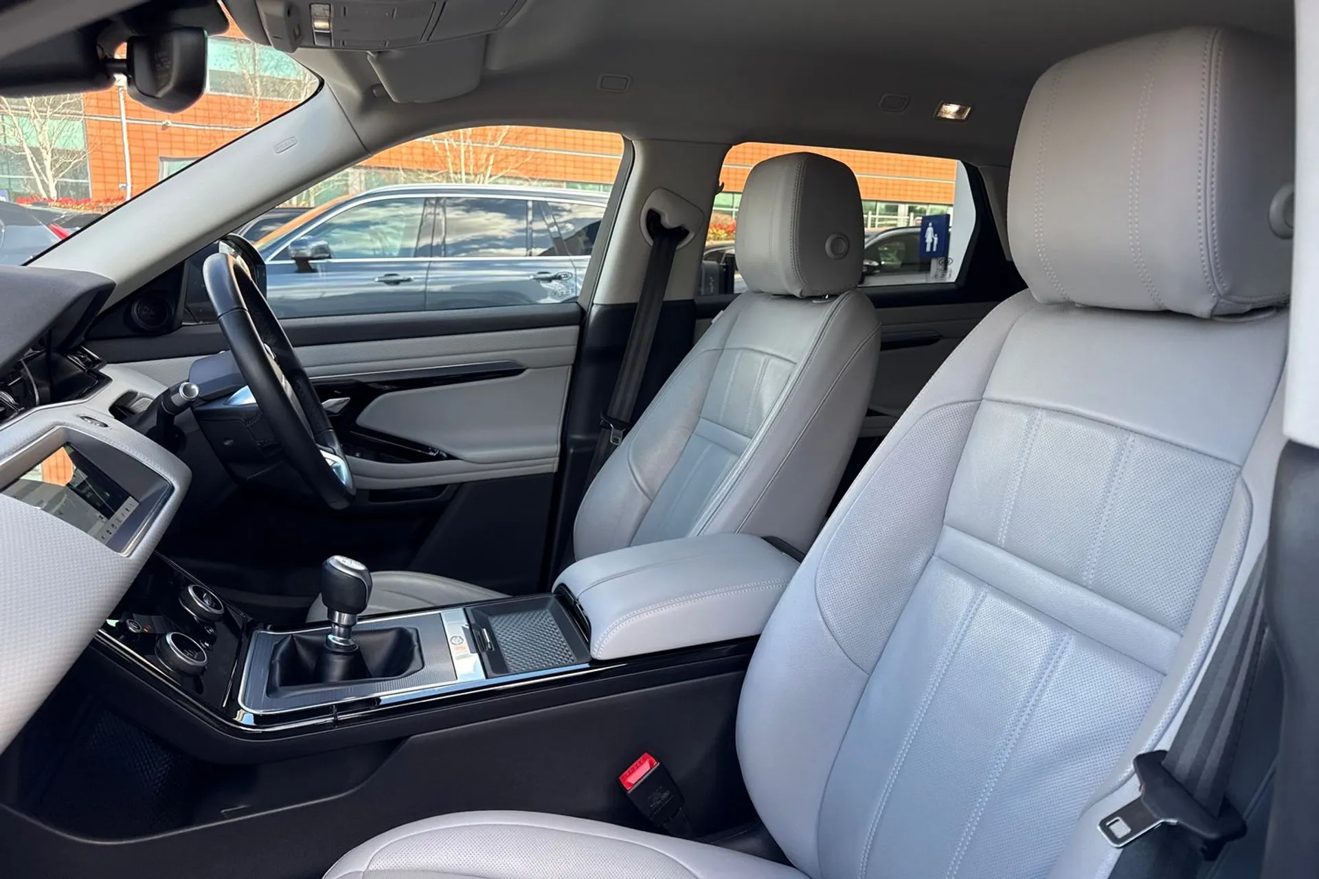 LAND ROVER RANGE ROVER EVOQUE thumbnail image number 28