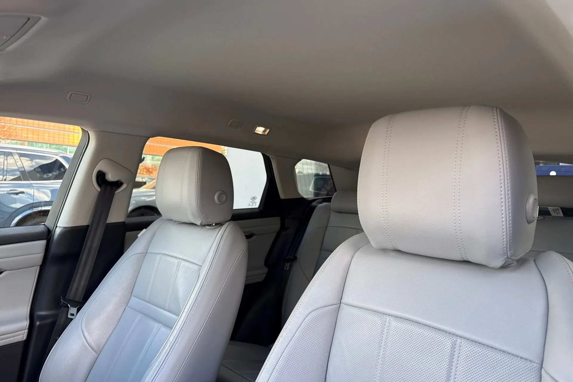 LAND ROVER RANGE ROVER EVOQUE thumbnail image number 29