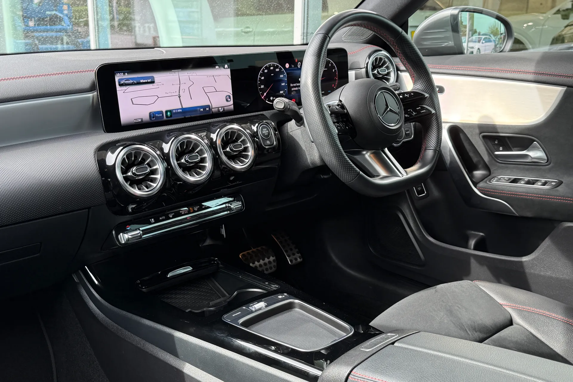 MERCEDES-BENZ CLA thumbnail image number 48