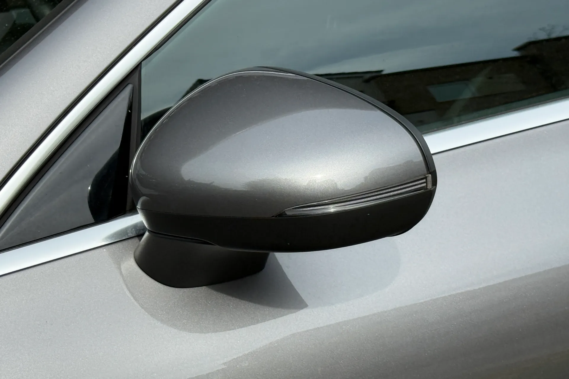 MERCEDES-BENZ CLA thumbnail image number 51