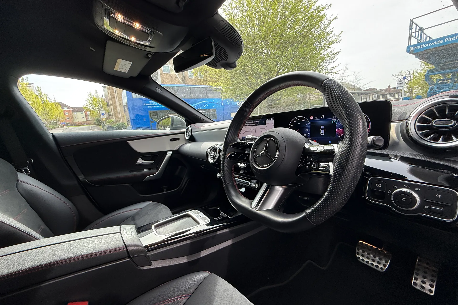 MERCEDES-BENZ CLA thumbnail image number 11