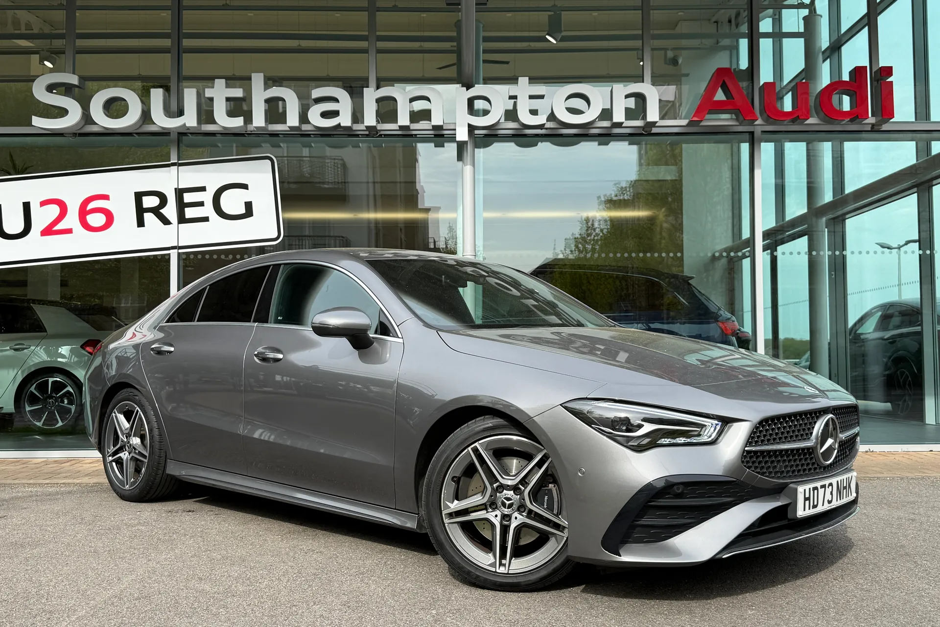 MERCEDES-BENZ CLA focused image