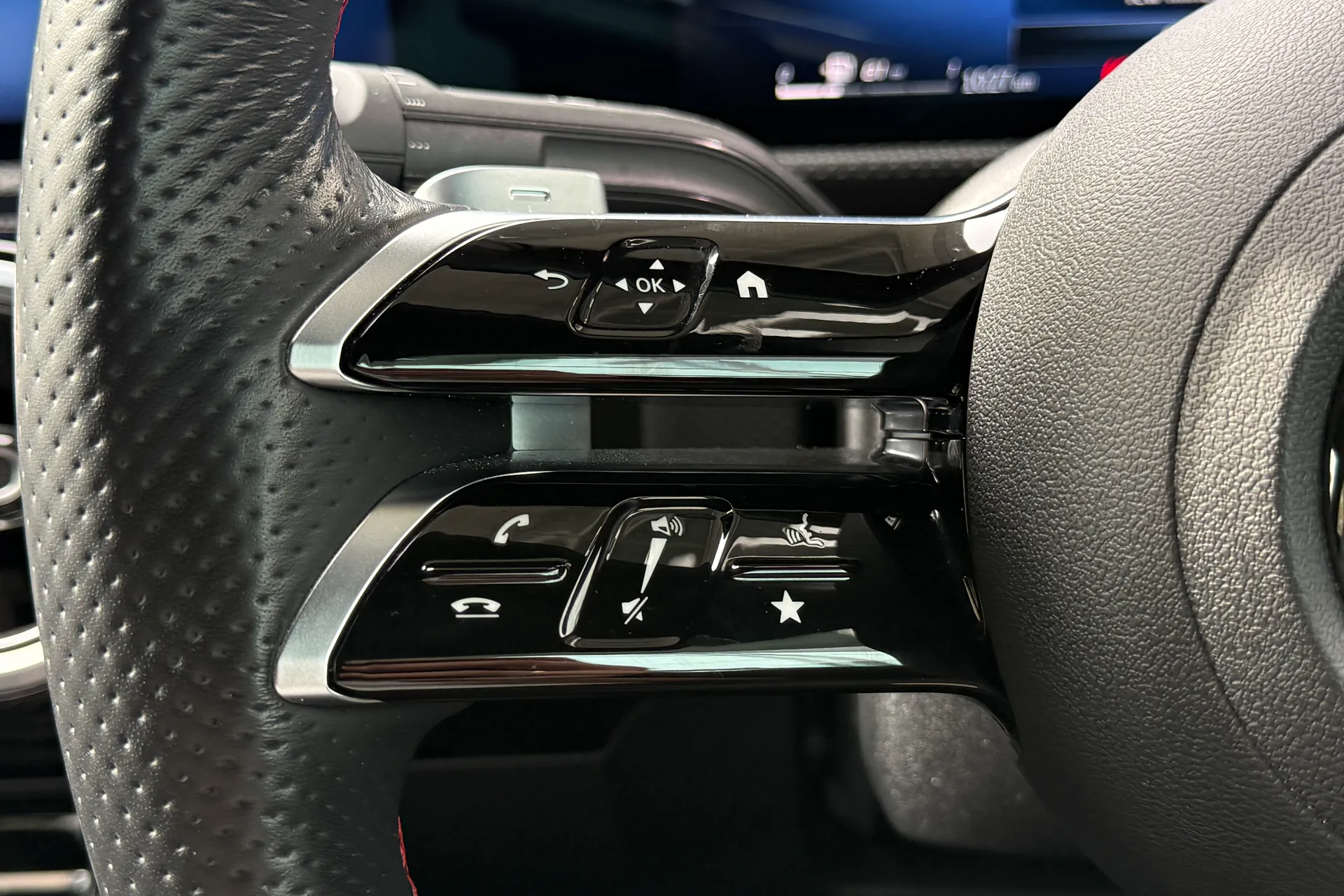 MERCEDES-BENZ CLA thumbnail image number 12