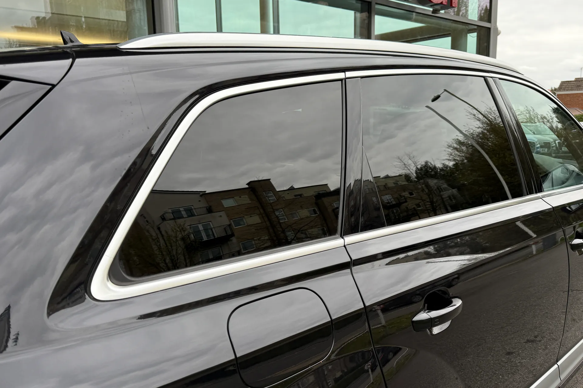 Audi Q7 thumbnail image number 36