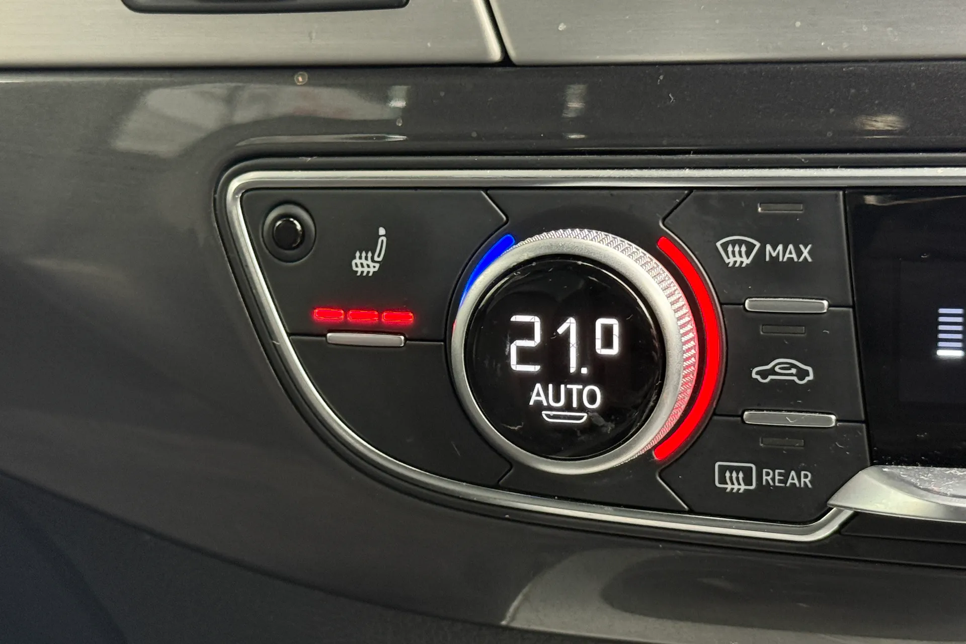 Audi Q7 thumbnail image number 6