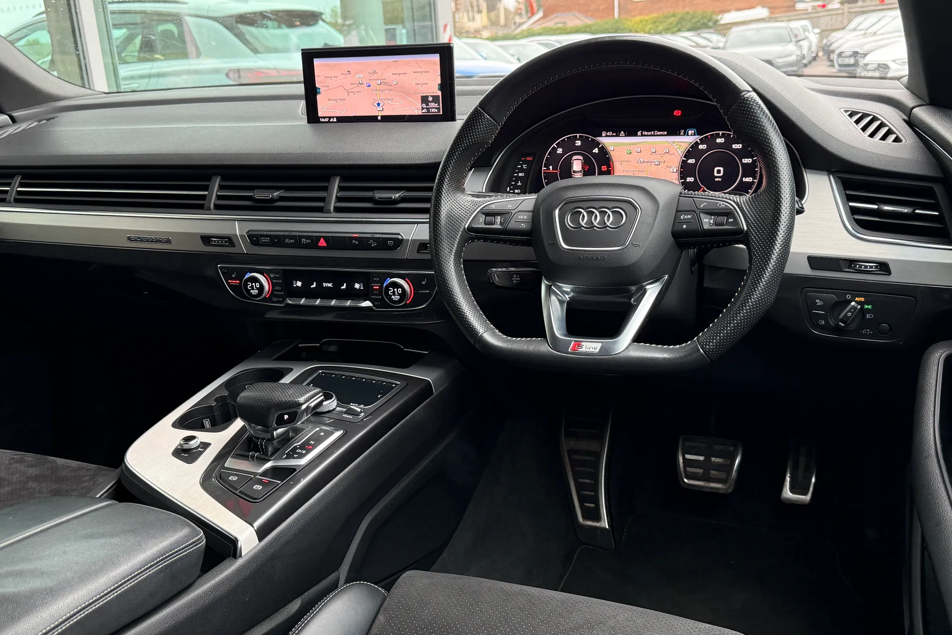 Audi Q7 thumbnail image number 37