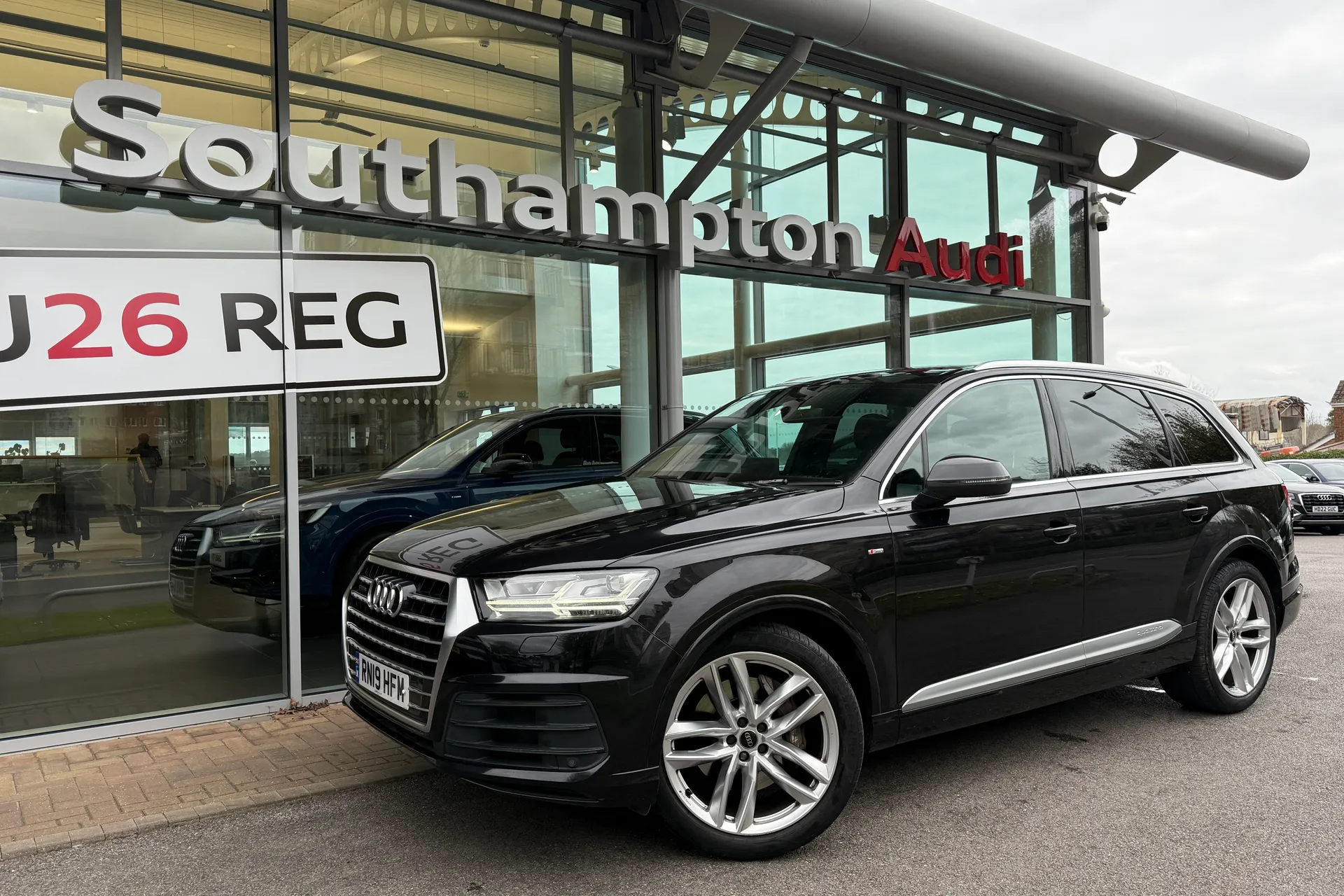 Audi Q7 thumbnail image number 59