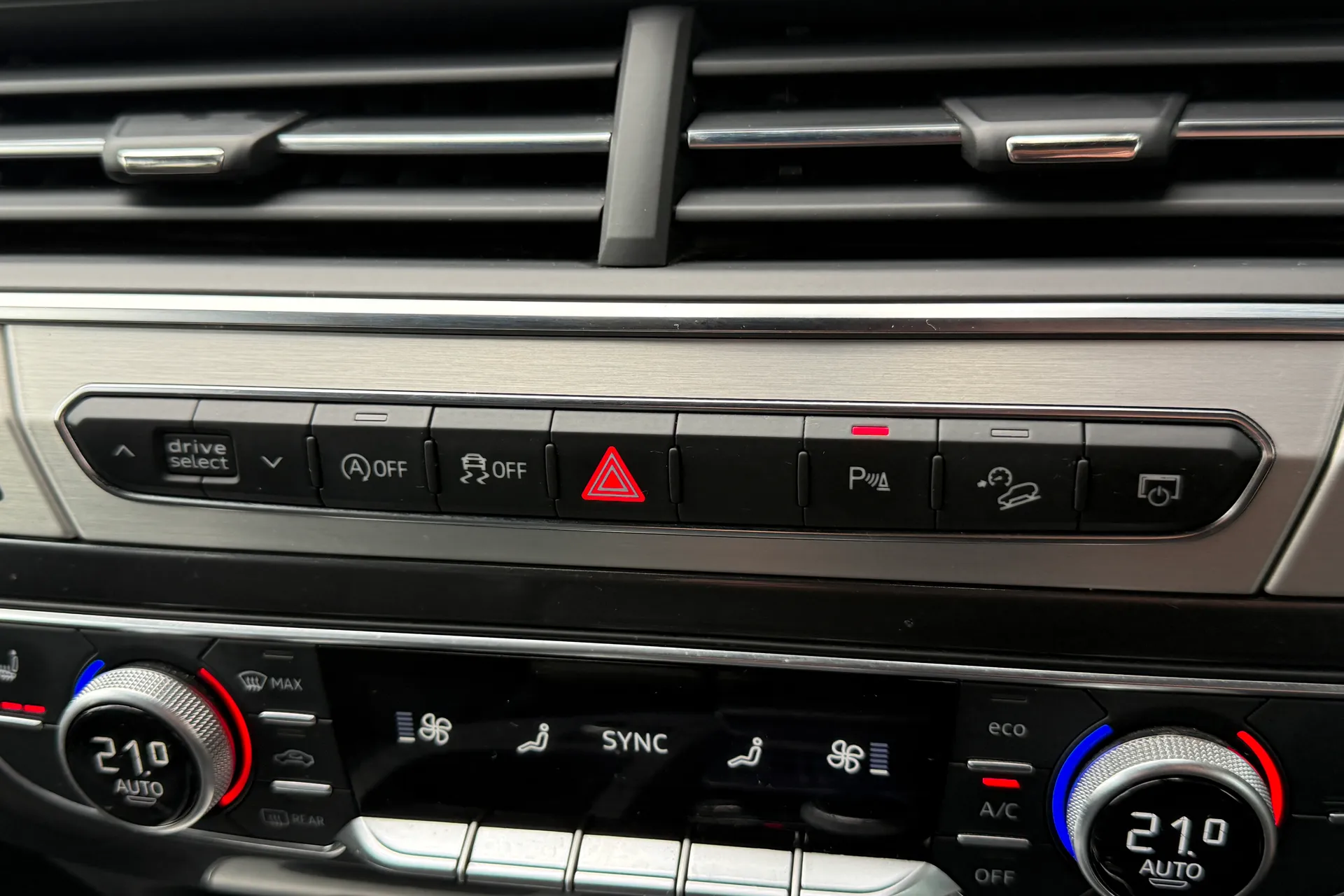 Audi Q7 thumbnail image number 54