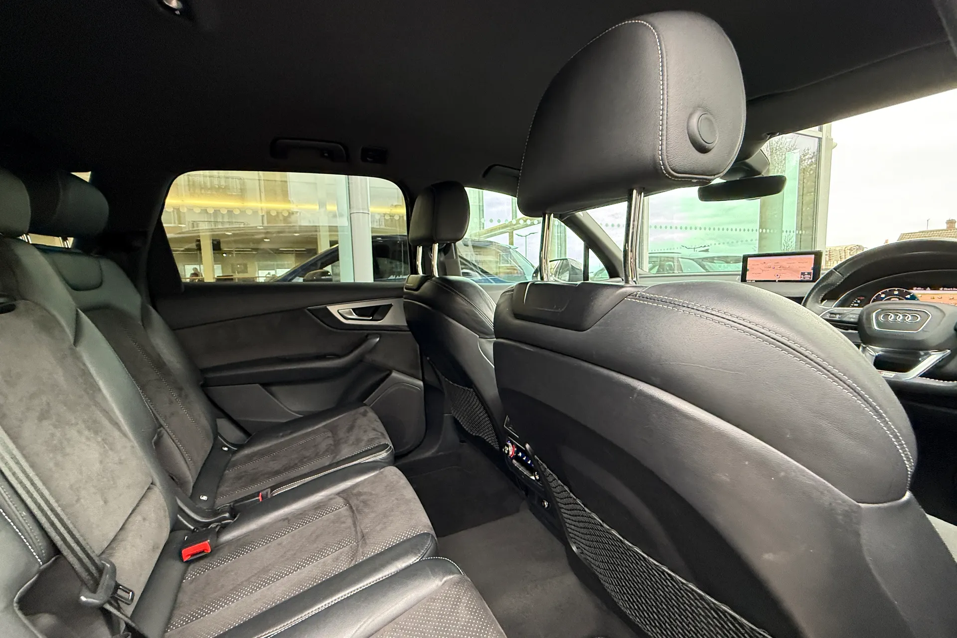 Audi Q7 thumbnail image number 39