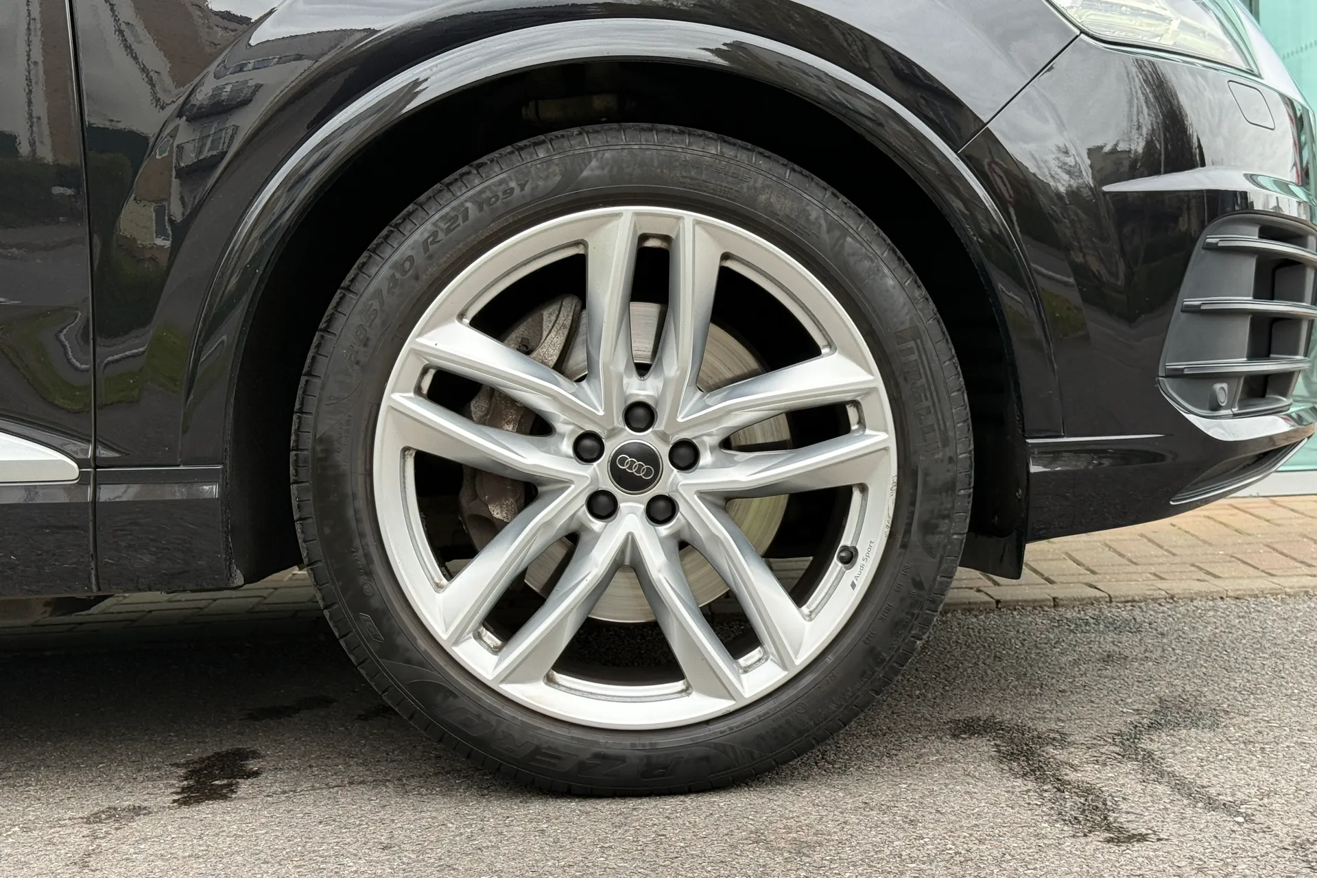 Audi Q7 thumbnail image number 11