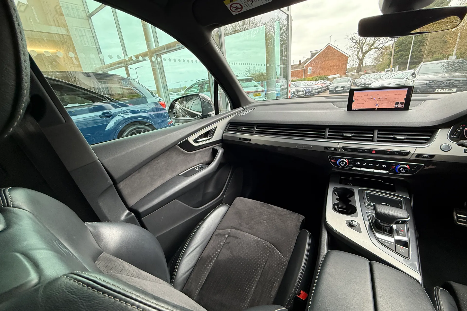 Audi Q7 thumbnail image number 44