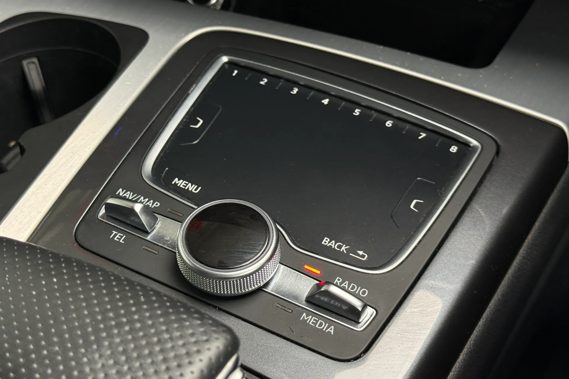 Audi Q7 thumbnail image number 20