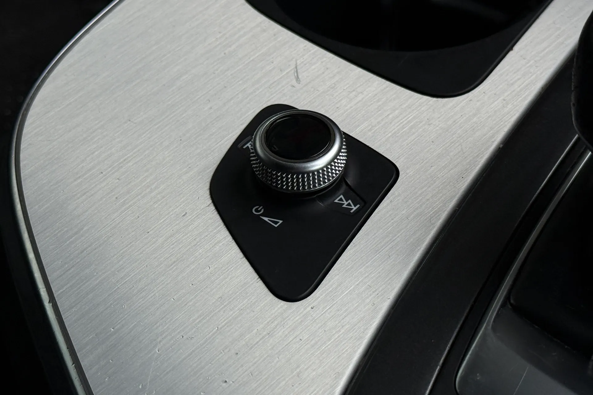 Audi Q7 thumbnail image number 23