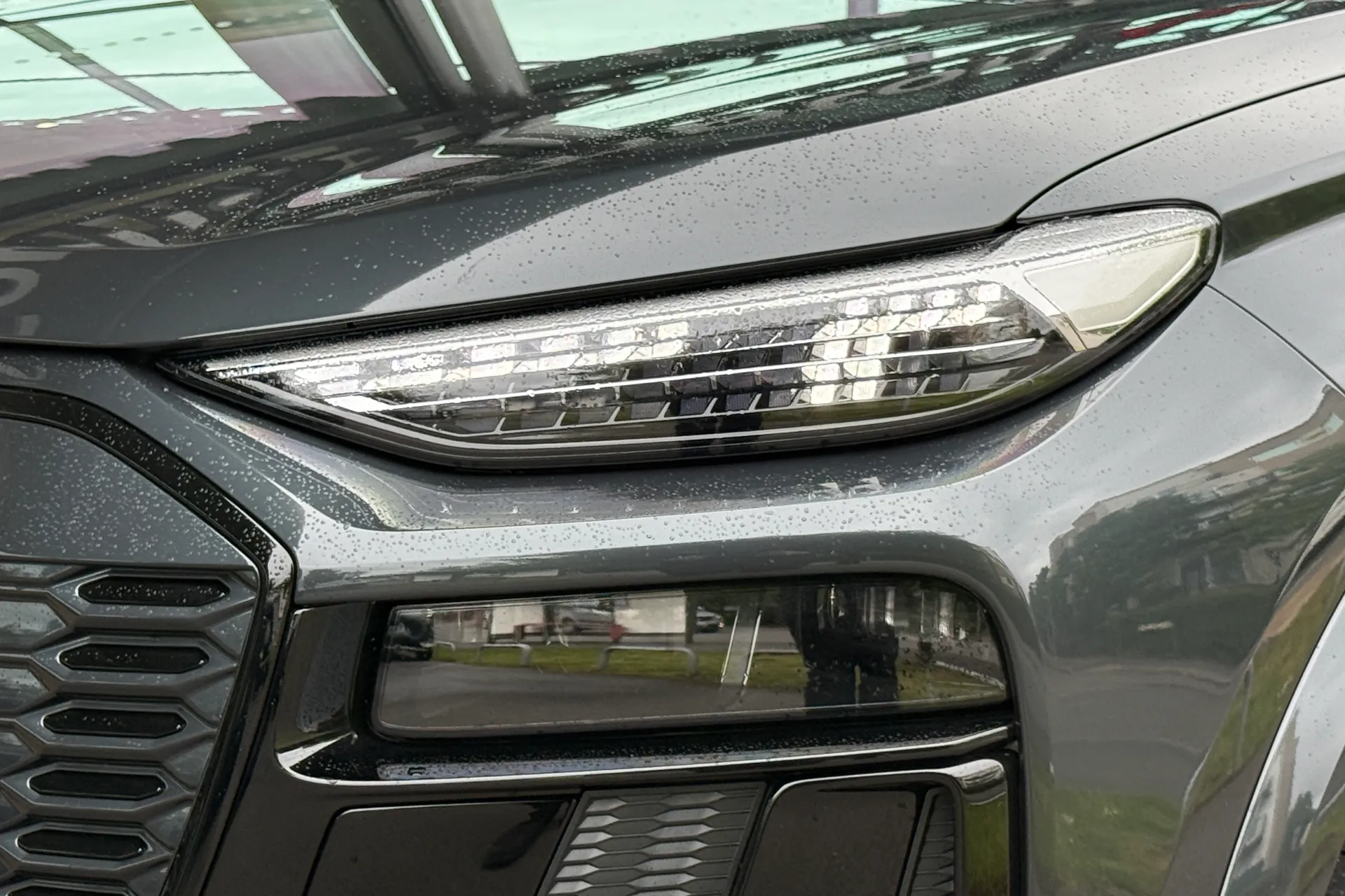 Audi Q6 thumbnail image number 53
