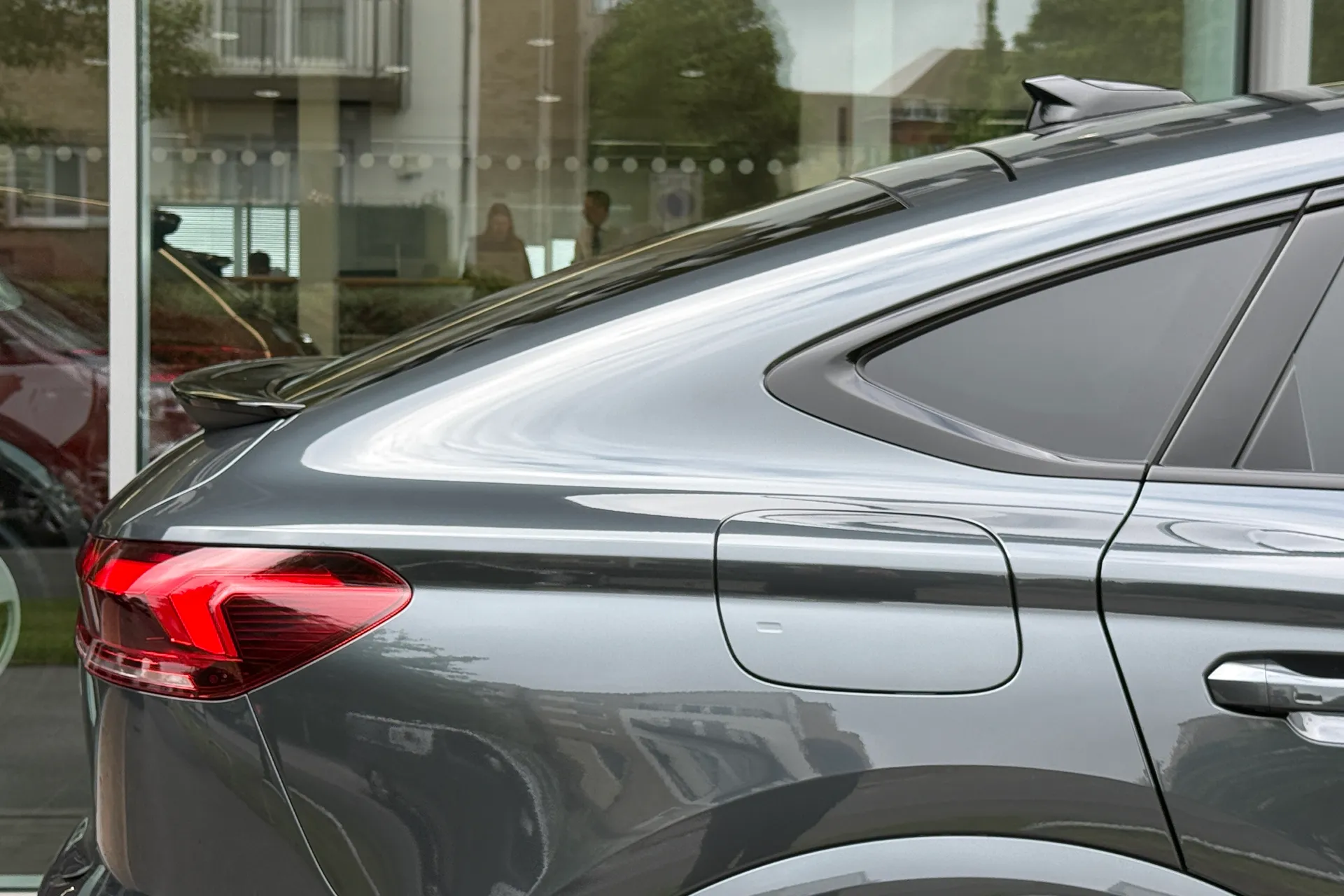 Audi Q6 thumbnail image number 59