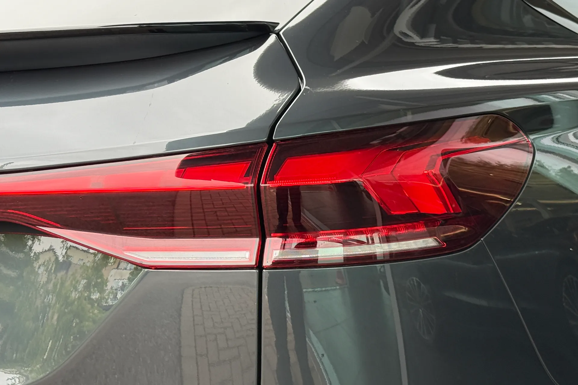 Audi Q6 thumbnail image number 44