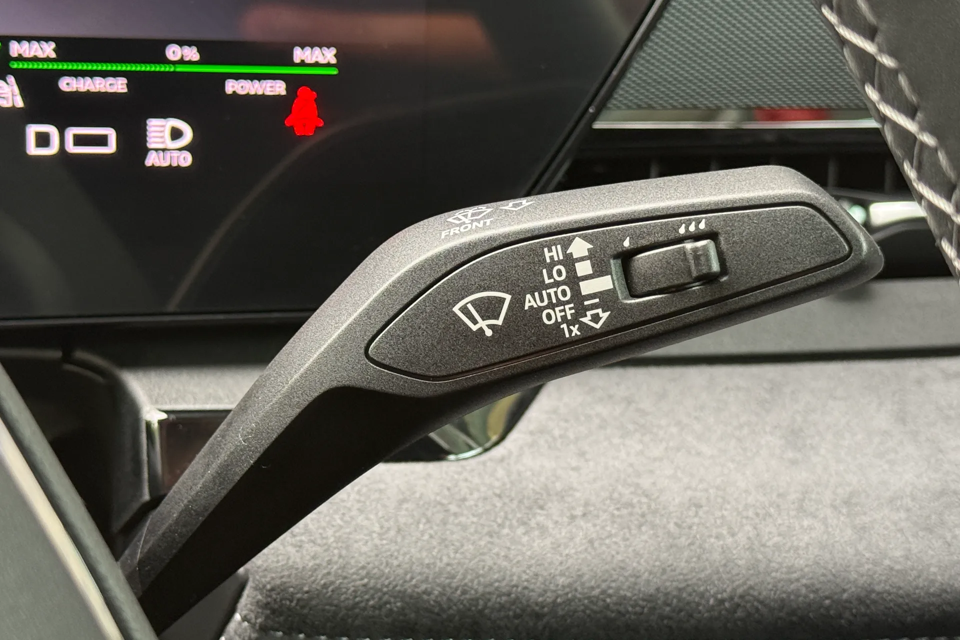 Audi Q6 thumbnail image number 19