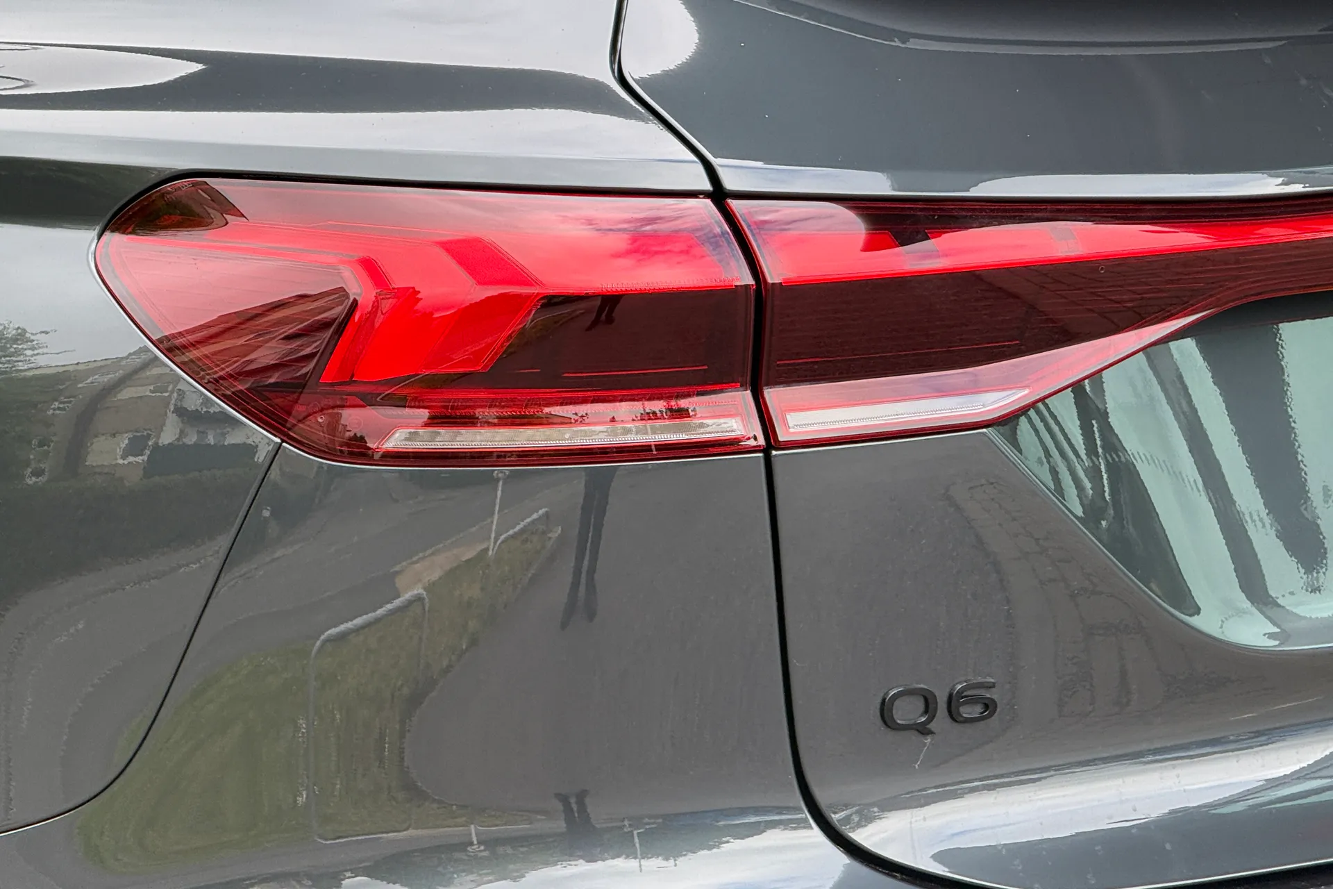 Audi Q6 thumbnail image number 46