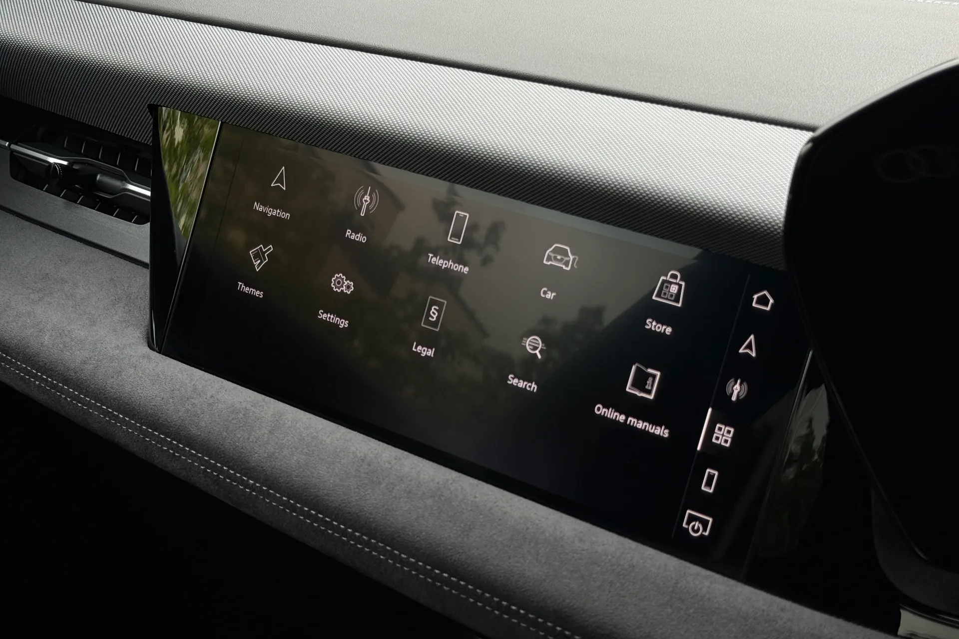 Audi Q6 thumbnail image number 26