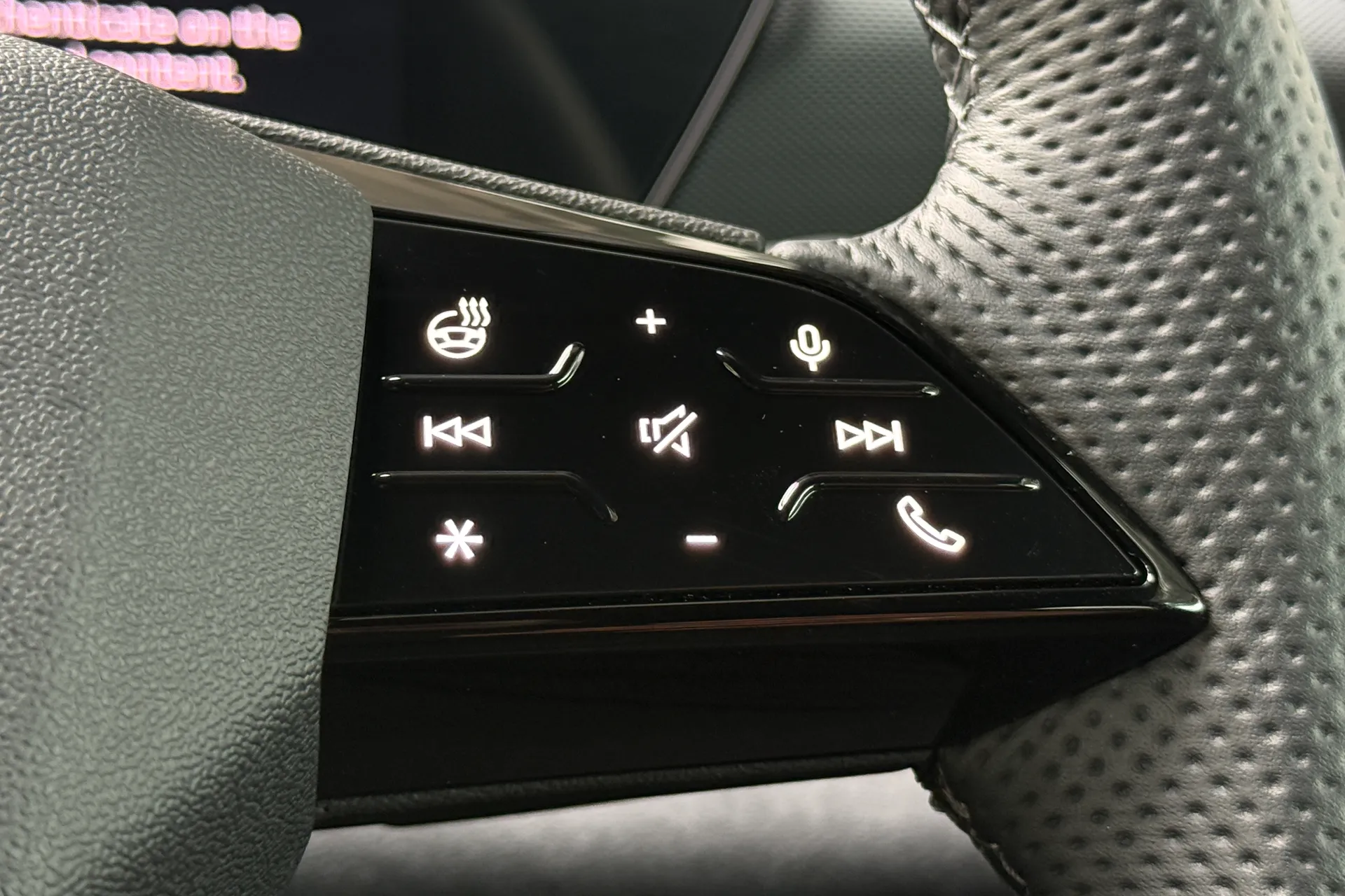 Audi Q6 thumbnail image number 16