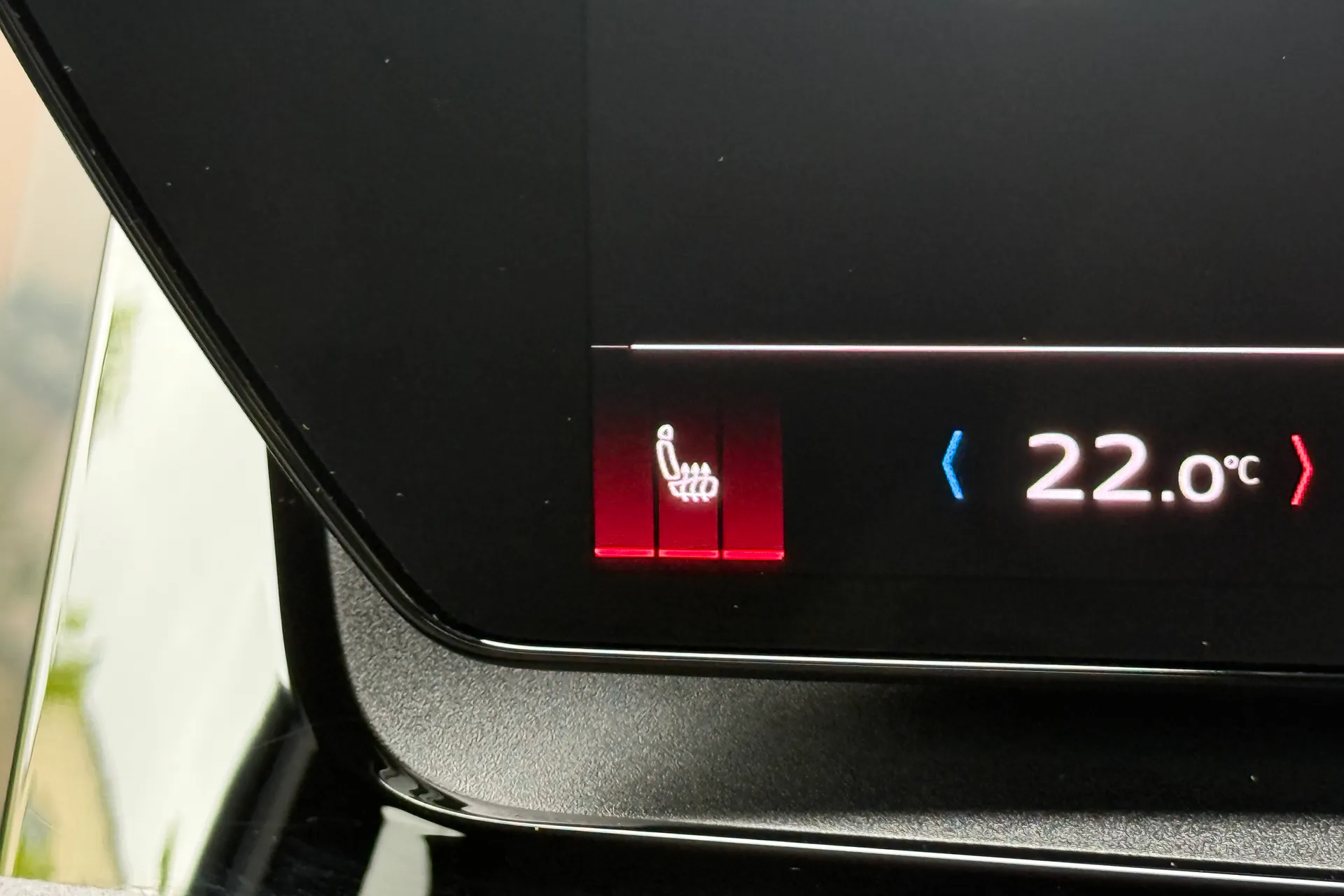 Audi Q6 thumbnail image number 9